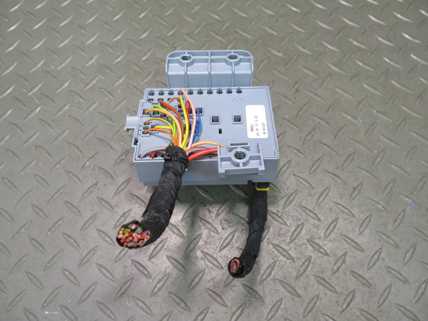 2009-2012 Maserati Granturismo M145 4.7L SAM Fuse Relay Box Module 60681003