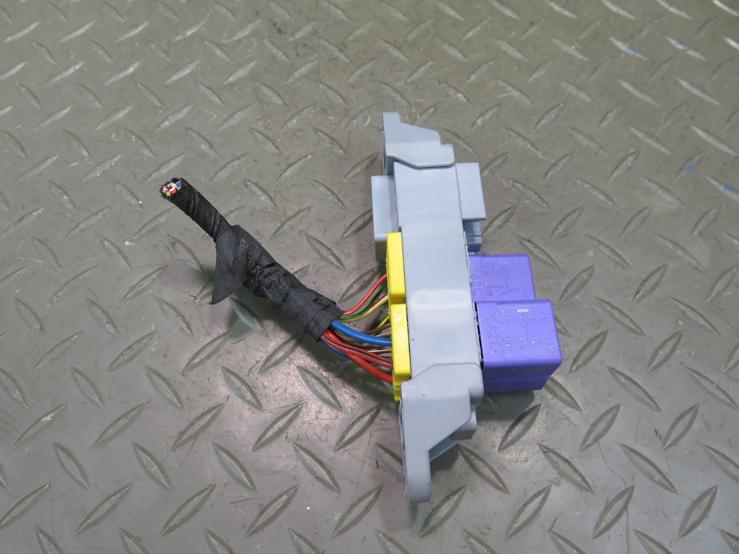 2008-2019 Maserati Granturismo M145 Rear Trunk Fuse Relay Box