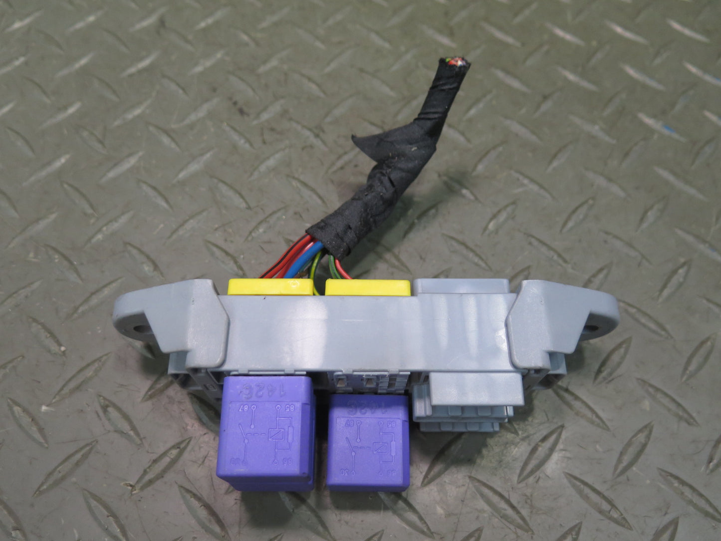 2008-2019 Maserati Granturismo M145 Rear Trunk Fuse Relay Box