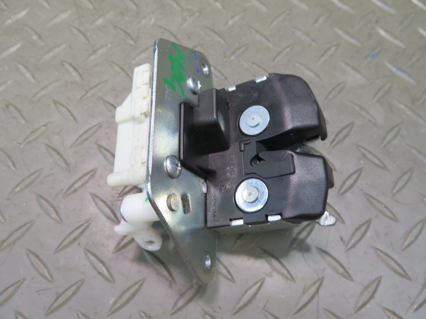 2008-2019 Maserati Granturismo M145 Rear Trunk Lid Lock Latch