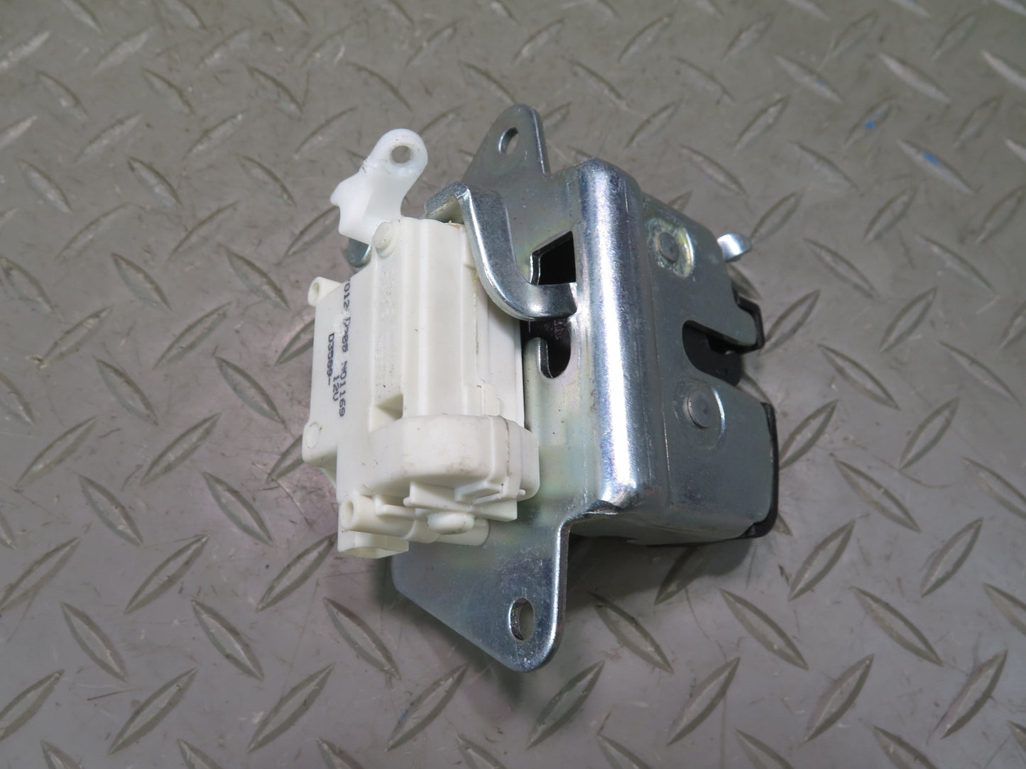 2008-2019 Maserati Granturismo M145 Rear Trunk Lid Lock Latch