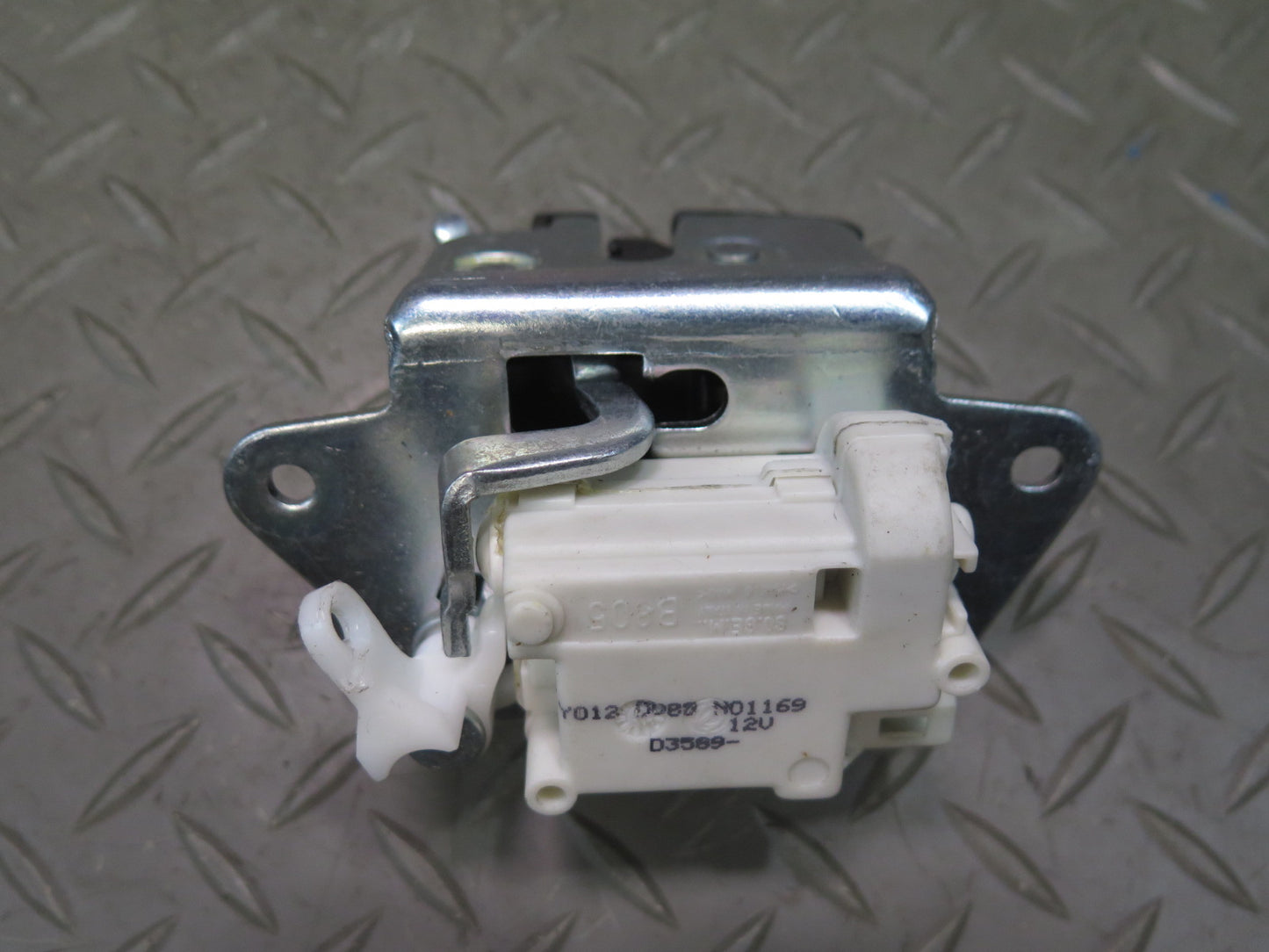 2008-2019 Maserati Granturismo M145 Rear Trunk Lid Lock Latch