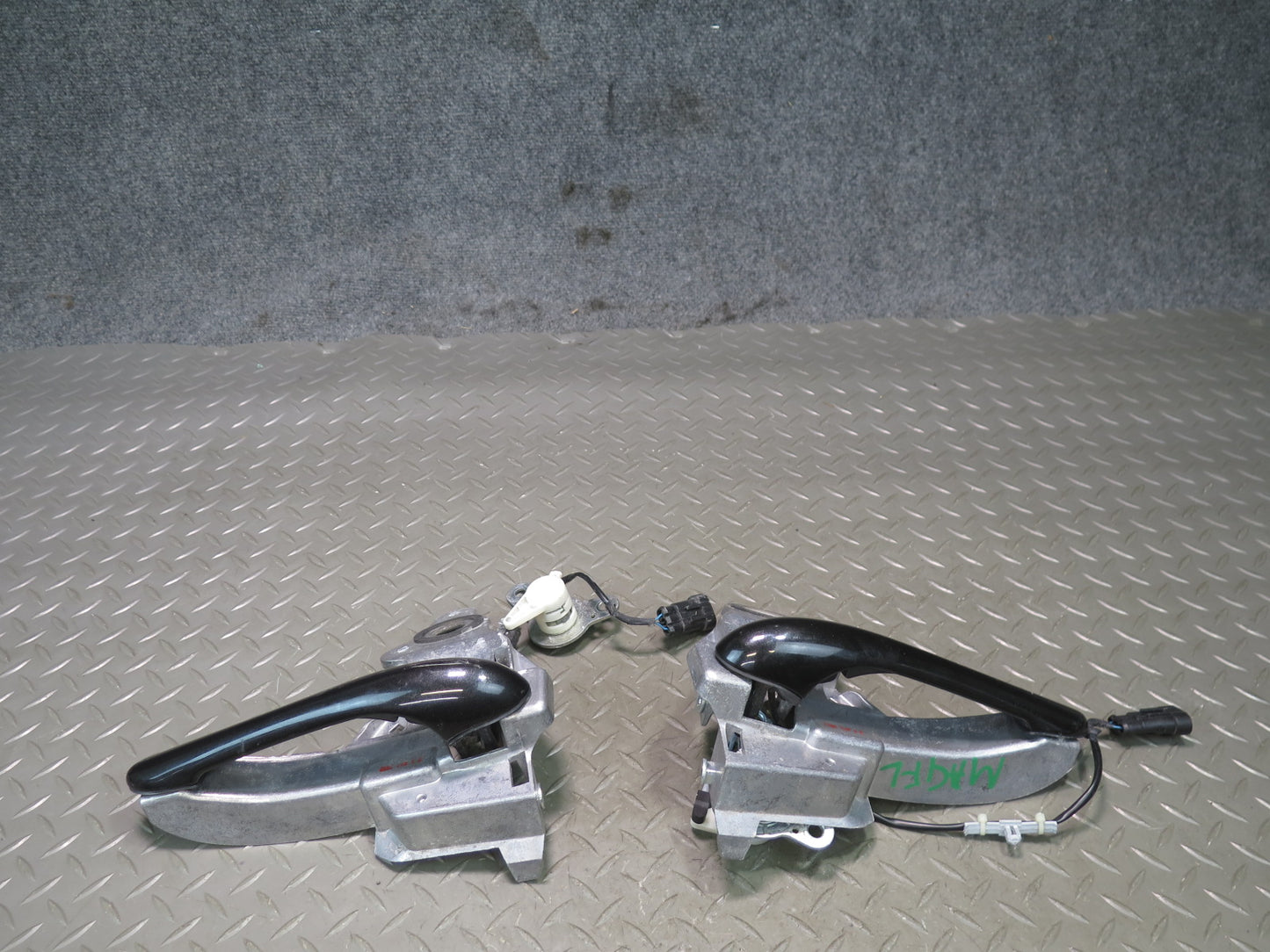 2008-2019 Maserati Granturismo M145 Left & Right Door Exterior Handle Set of 2