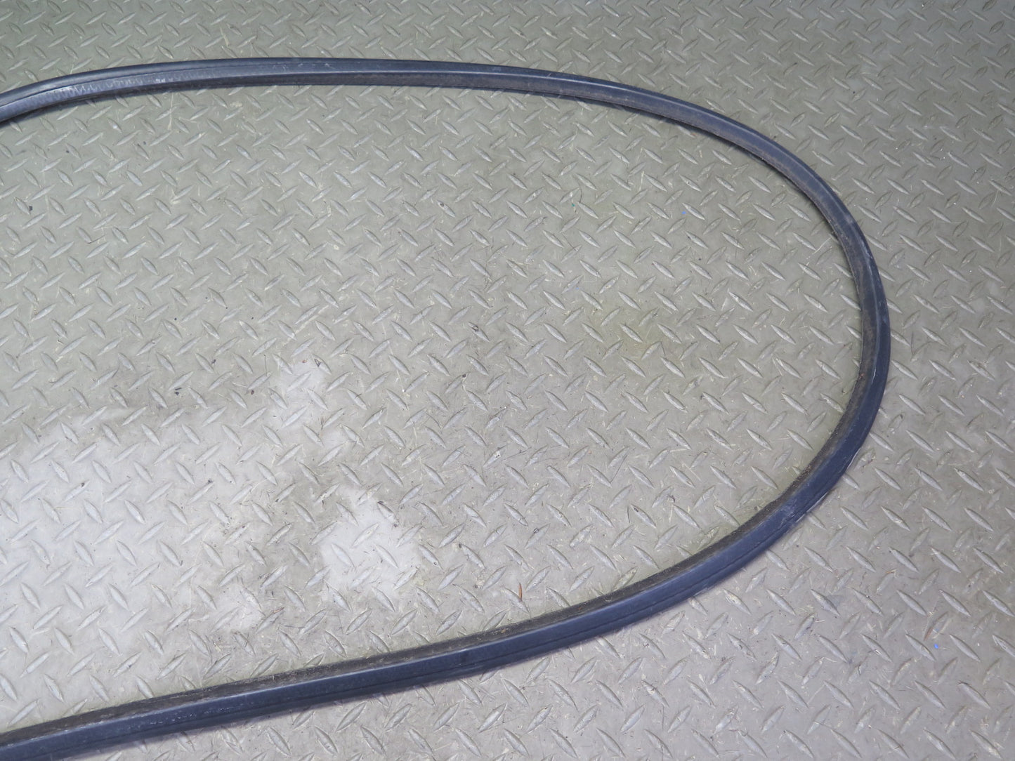 2003-2009 Hummer H2 Left & Right Roof Under Door Weatherstrip Rubber Seal Set