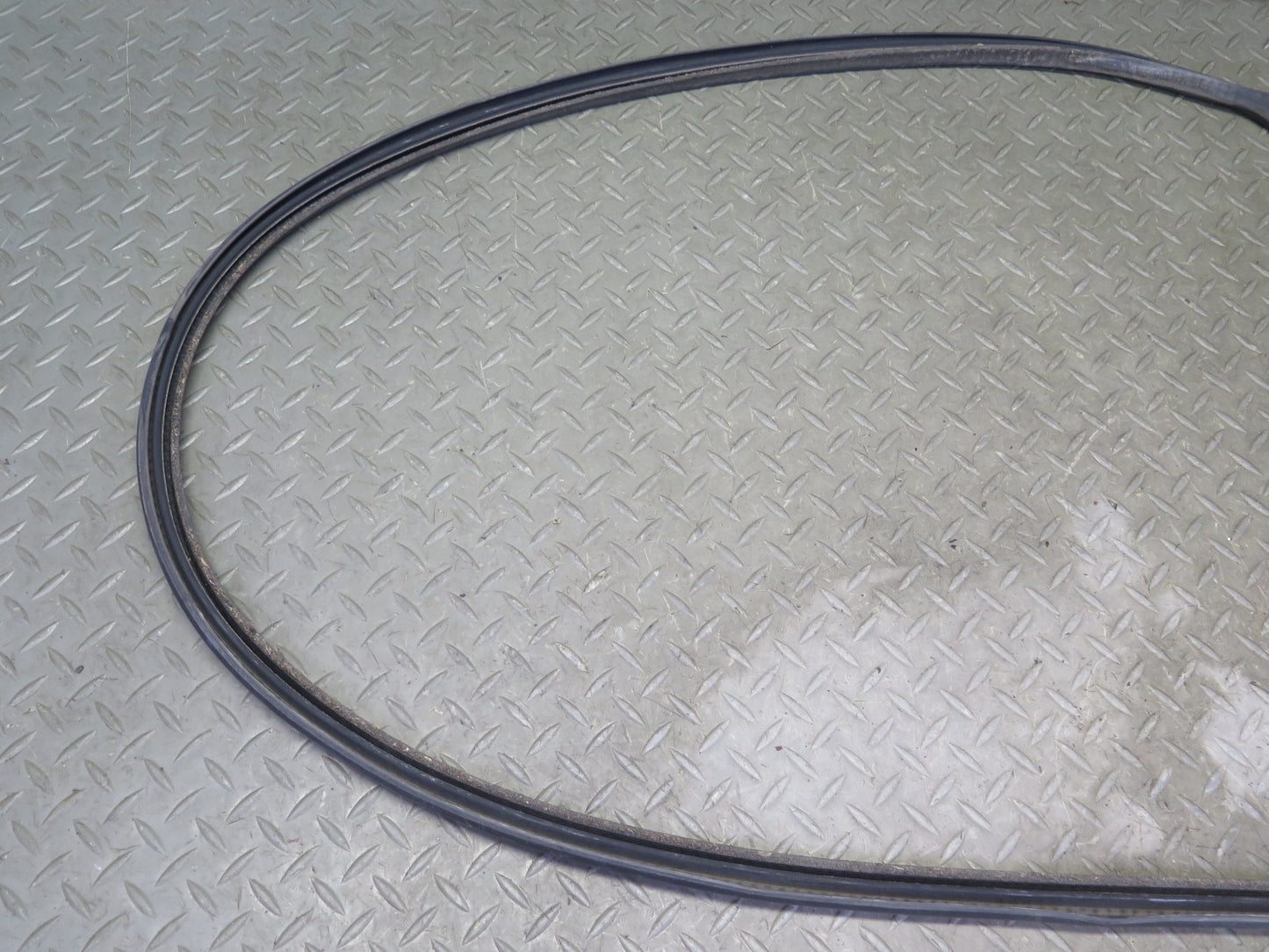 2003-2009 Hummer H2 Left & Right Roof Under Door Weatherstrip Rubber Seal Set