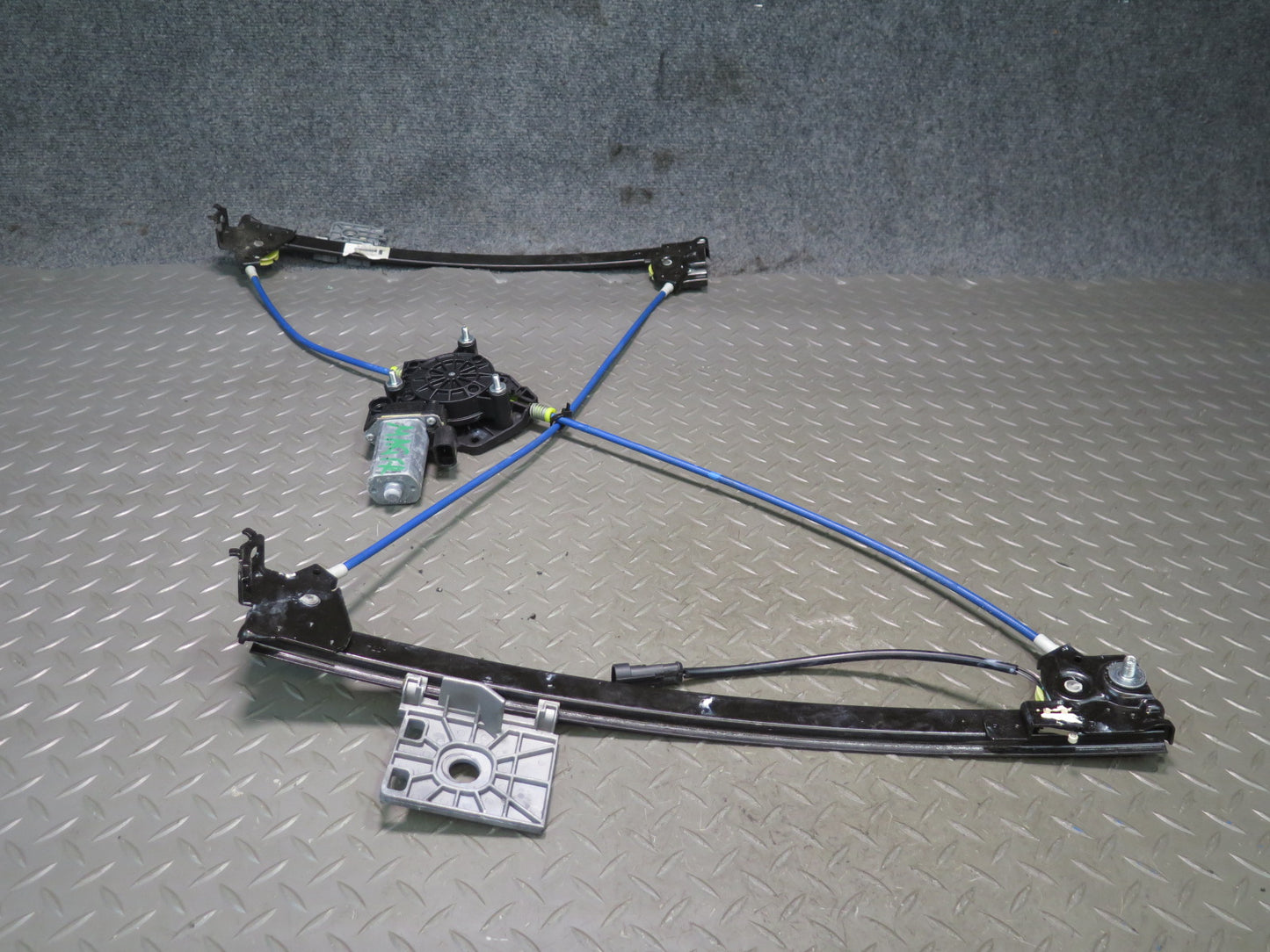 2008-2019 Maserati Granturismo M145 Right Door Window Regulator w Motor