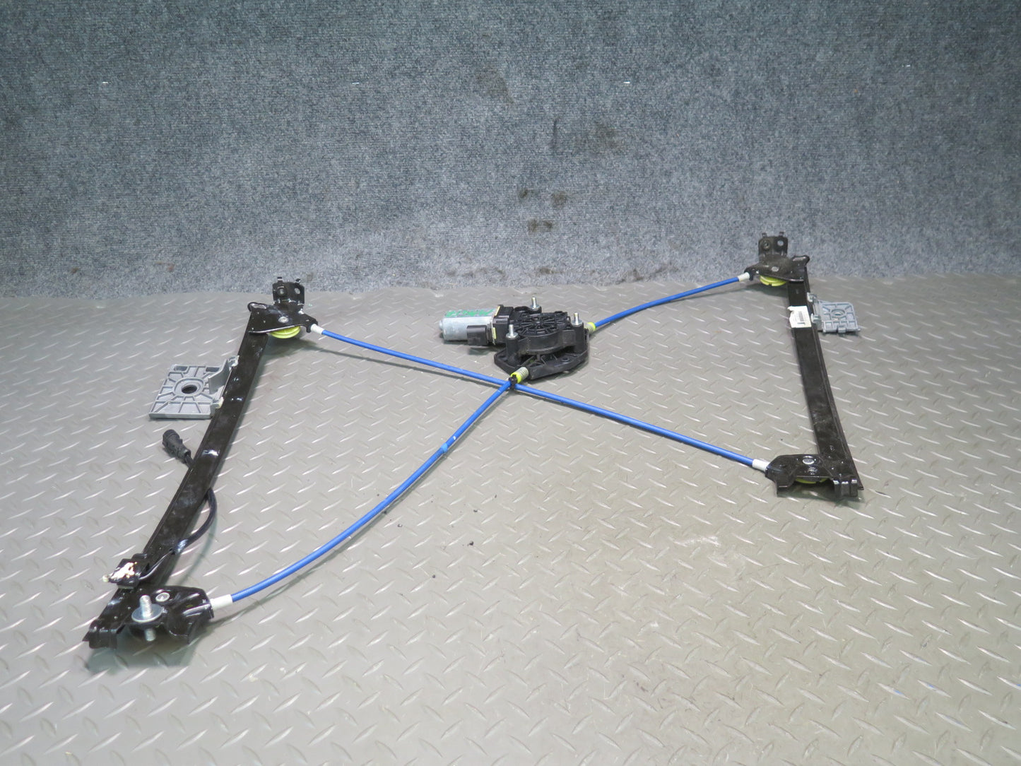 2008-2019 Maserati Granturismo M145 Right Door Window Regulator w Motor