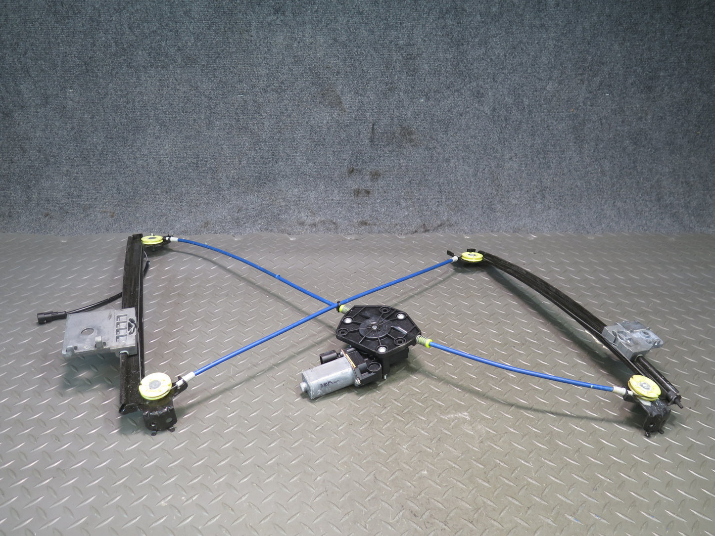 2008-2019 Maserati Granturismo M145 Right Door Window Regulator w Motor