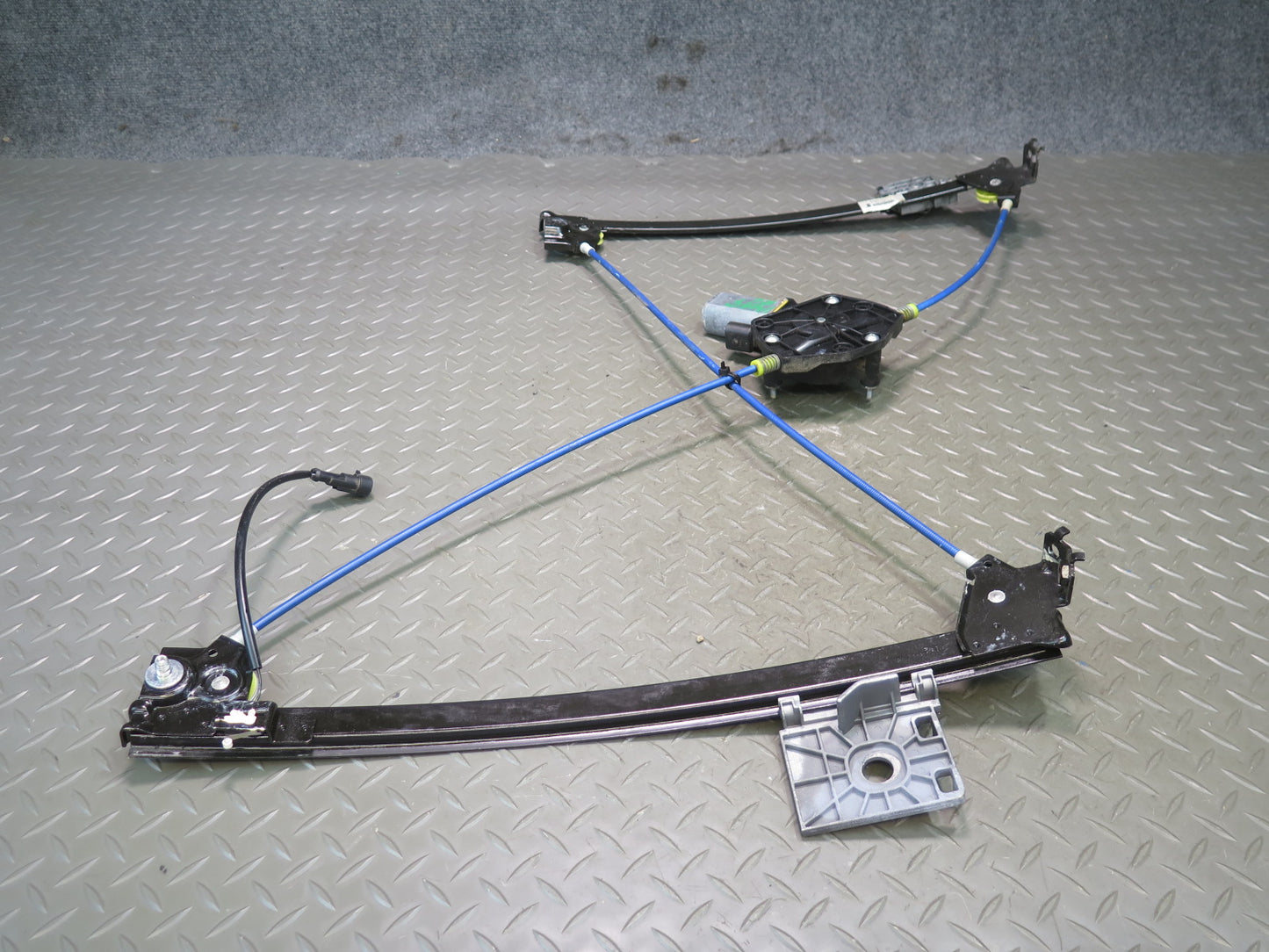 2008-2019 Maserati Granturismo M145 Left Door Window Regulator w Motor