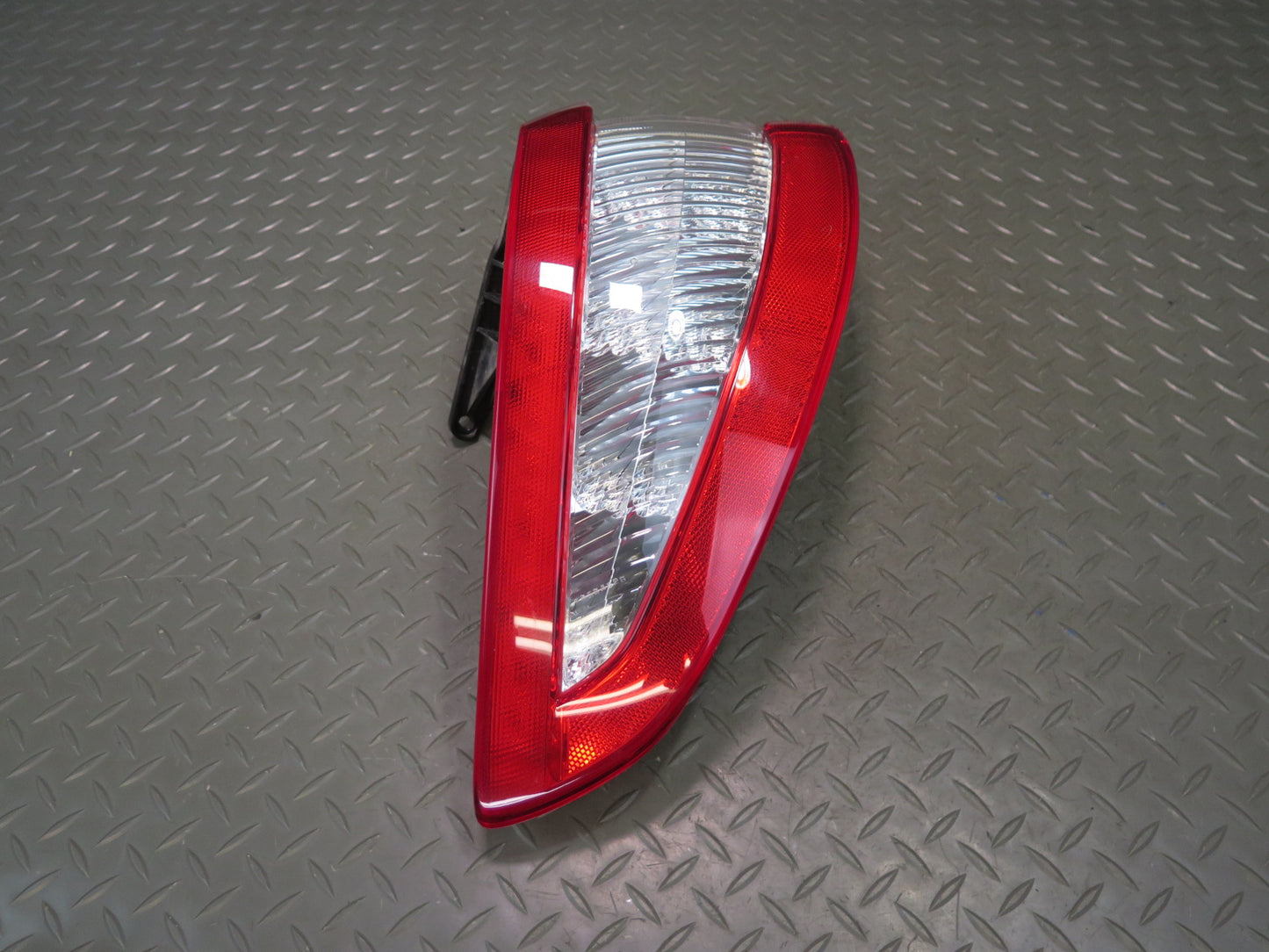 2008-2012 Maserati Granturismo M145 Rear Left Outer Tail Light Lamp