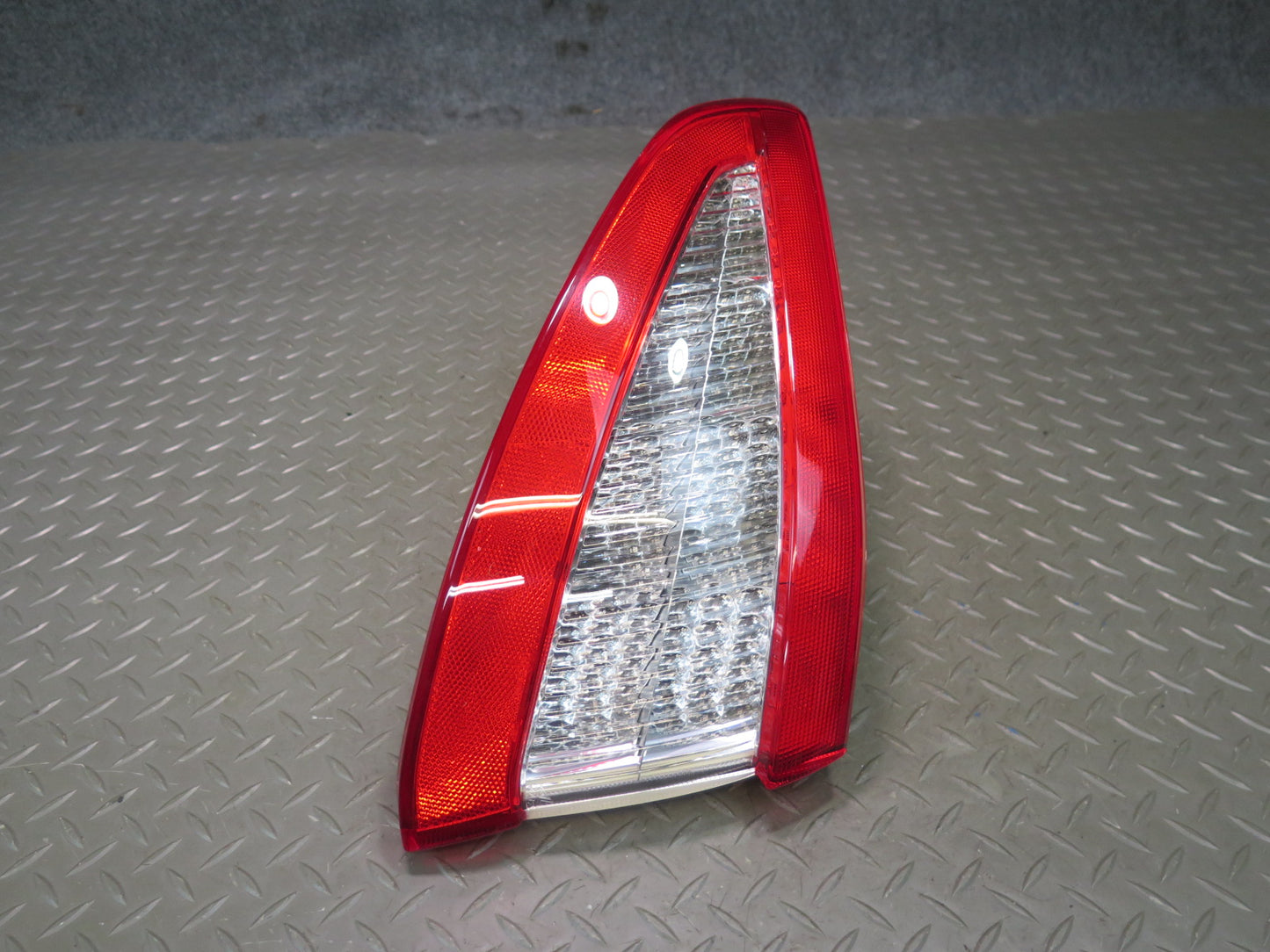2008-2012 Maserati Granturismo M145 Rear Left Outer Tail Light Lamp