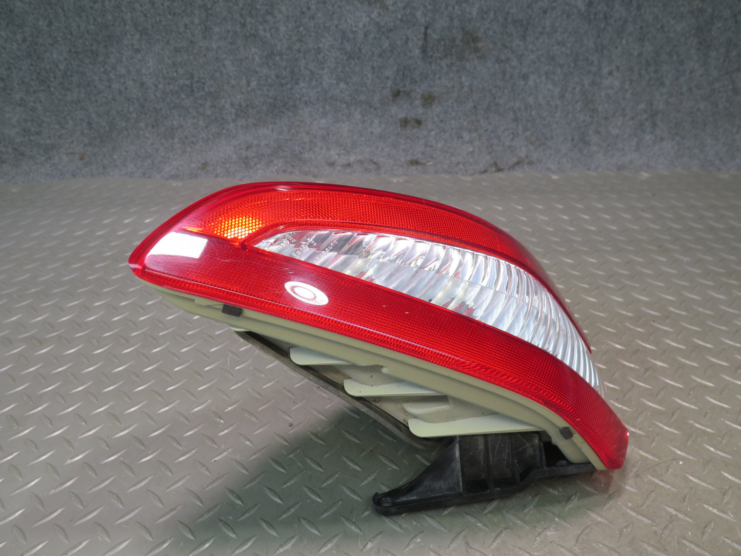 2008-2012 Maserati Granturismo M145 Rear Right Outer Tail Light Lamp