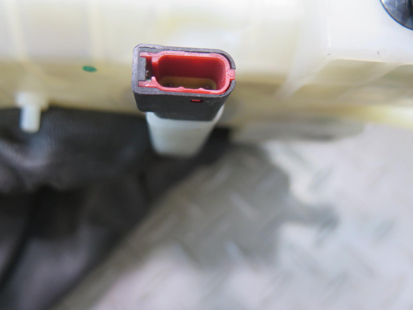 2014-2020 Infiniti QX60 Brake Master Cylinder Fluid Reservoir Tank 46090-3JV0A