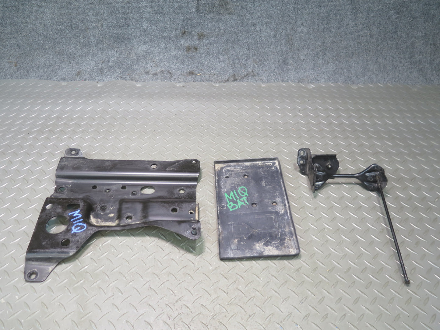 2014-2017 Infiniti QX60 Hybrid Battery Tray Holder Bracket Set