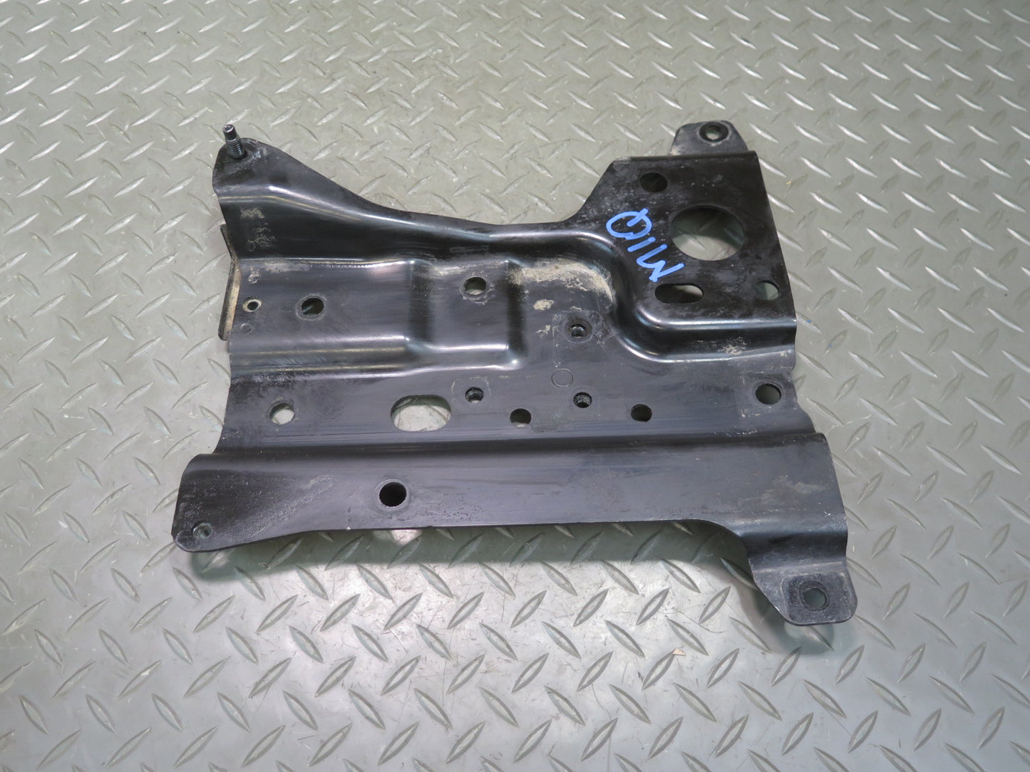 2014-2017 Infiniti QX60 Hybrid Battery Tray Holder Bracket Set