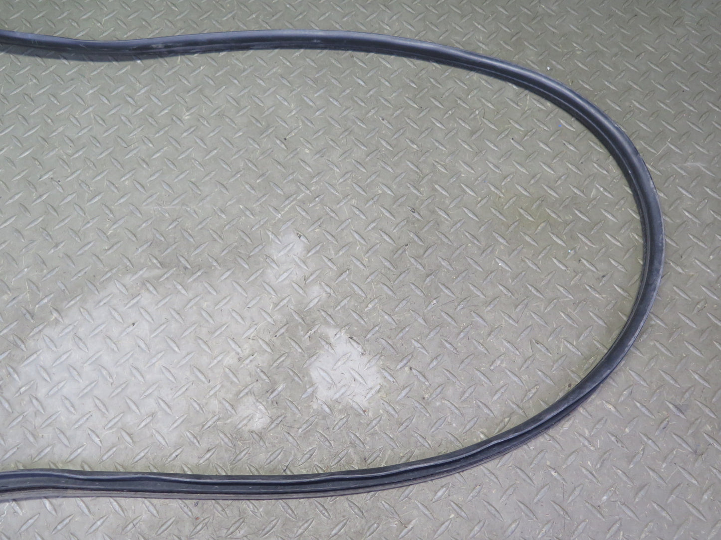 2003-2009 Hummer H2 Left & Right Roof Under Door Weatherstrip Rubber Seal Set