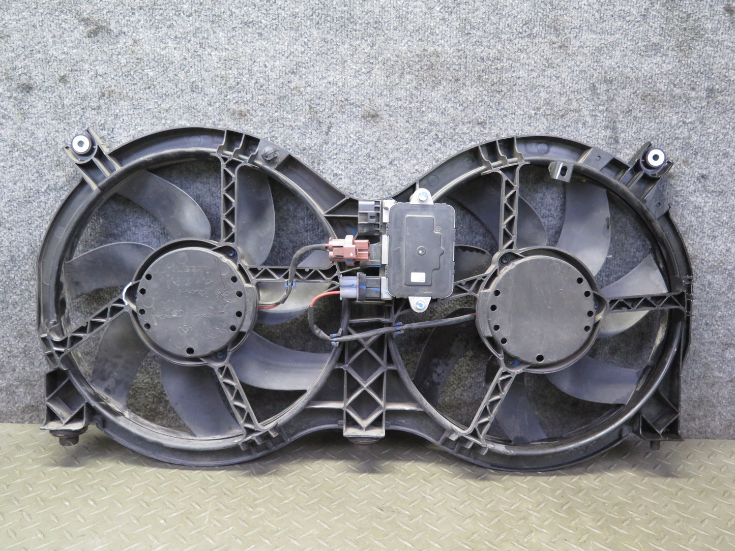 2014-2017 Infiniti QX60 Engine Radiator Cooling Fan Motor Shroud 21483-3JA0A