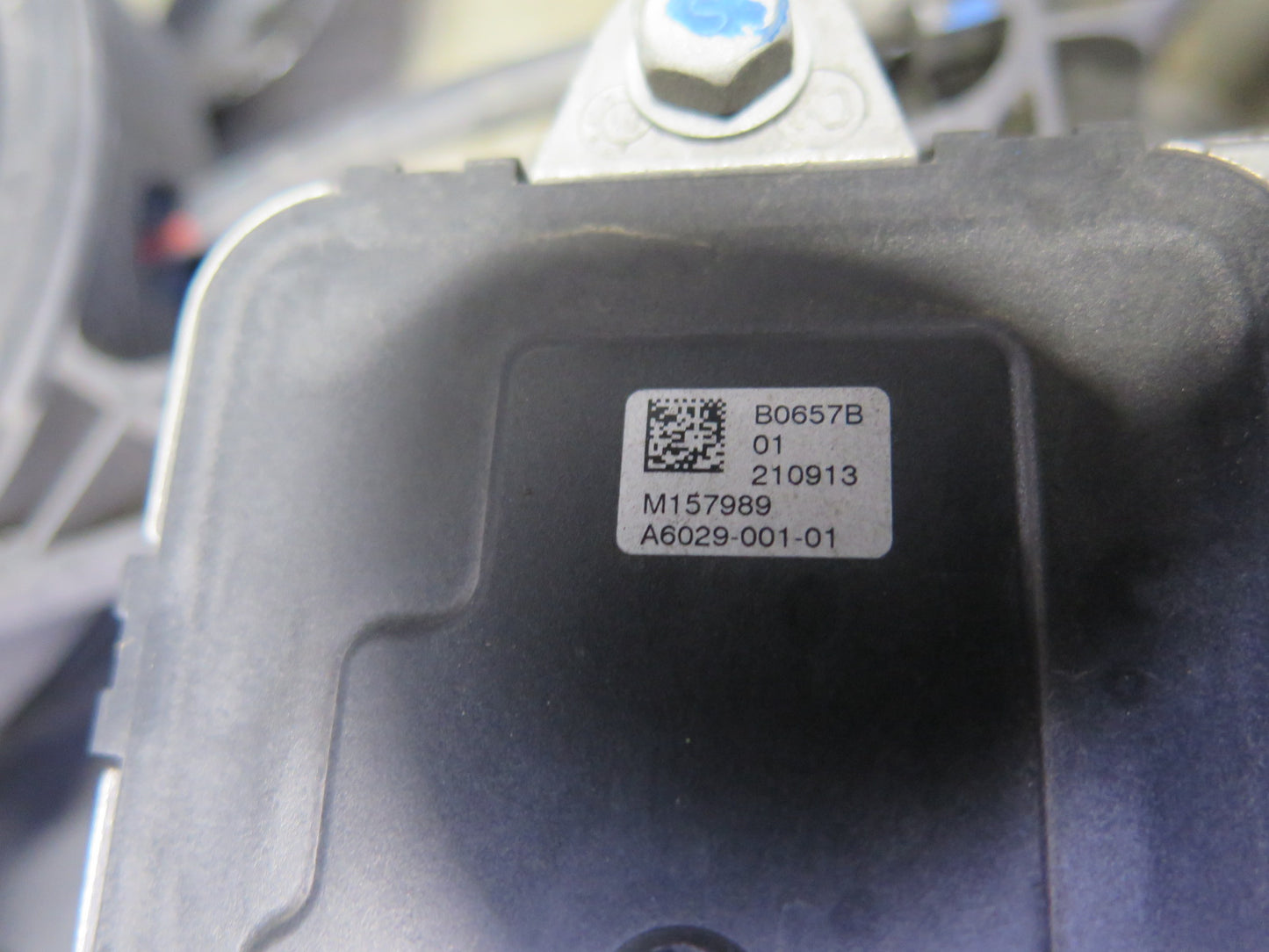 2014-2017 Infiniti QX60 Engine Radiator Cooling Fan Motor Shroud 21483-3JA0A