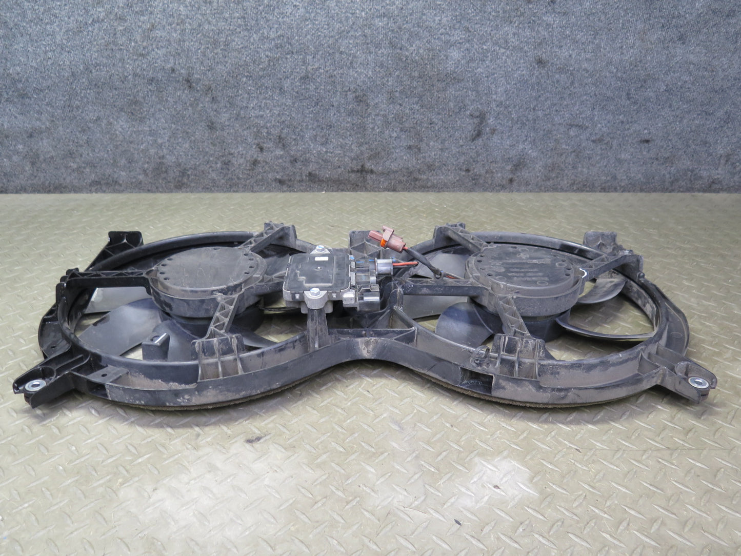 2014-2017 Infiniti QX60 Engine Radiator Cooling Fan Motor Shroud 21483-3JA0A