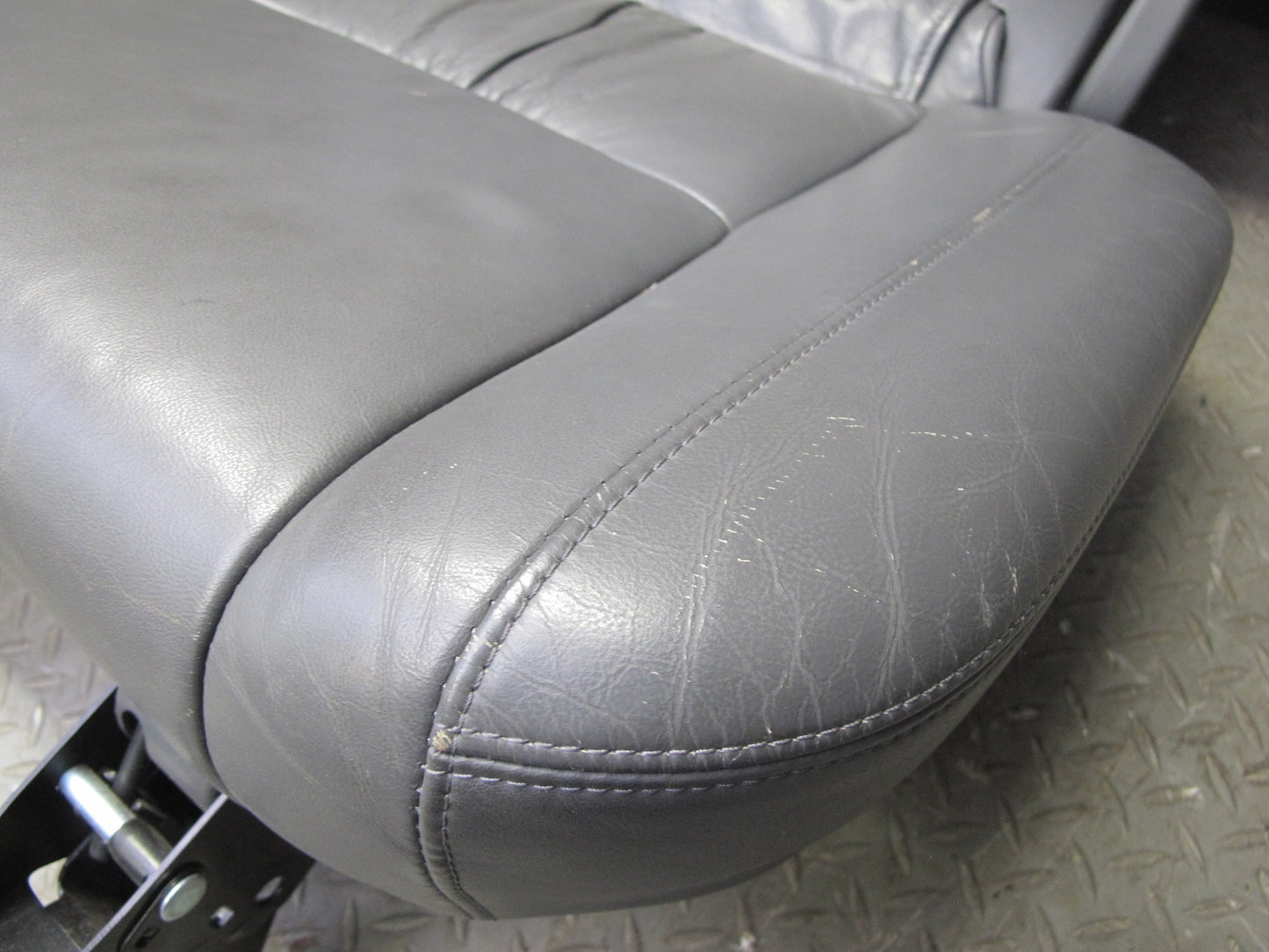 2003-2004 Lexus UZJ120L GX470 Rear Second 2ND ROW Right & Left Seat Set Gray