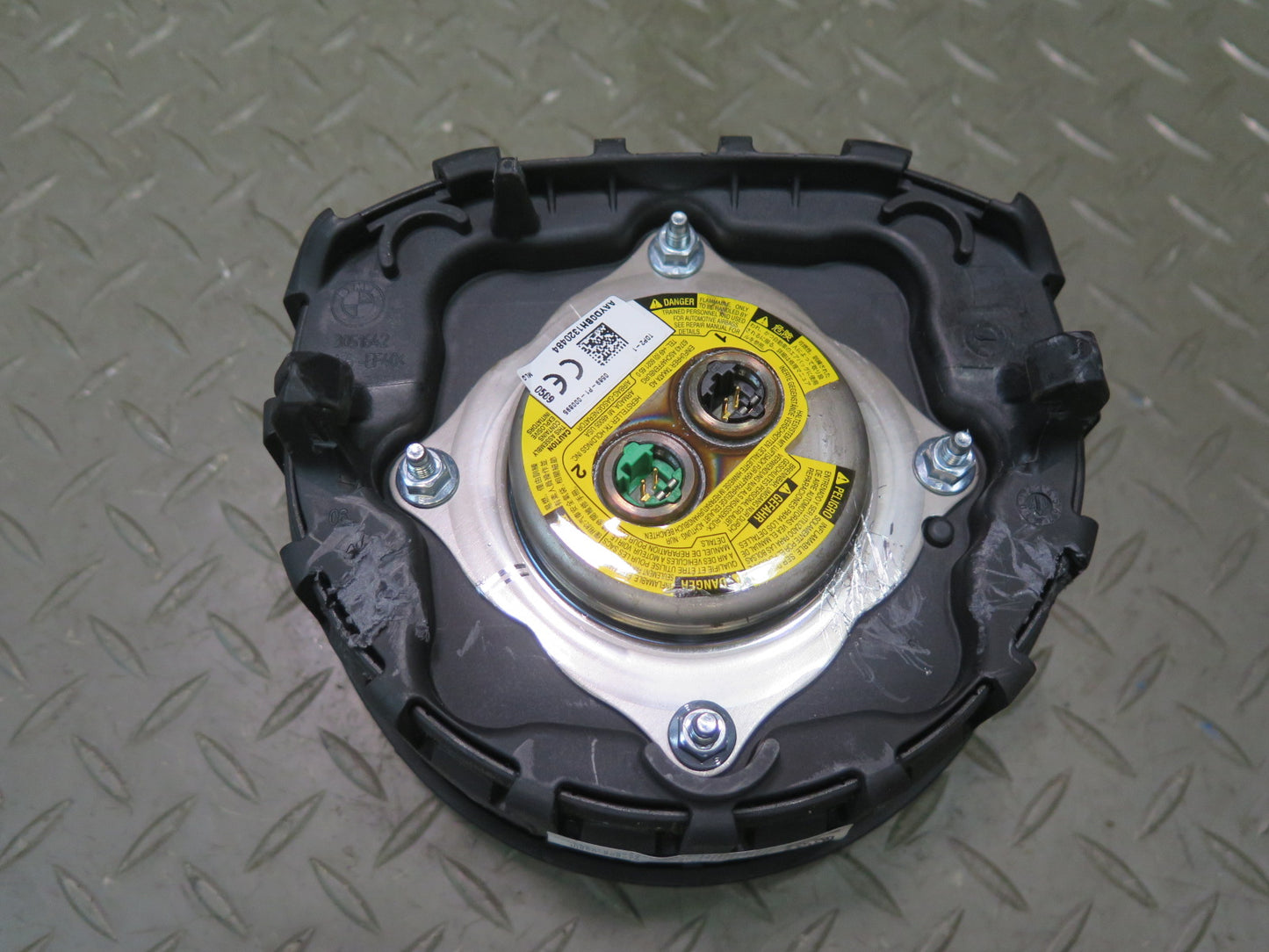 07-13 BMW E90 E91 E92 E93 FRONT LEFT DRIVER SIDE SPORT STEERING WHEEL SRS AIRBAG OEM