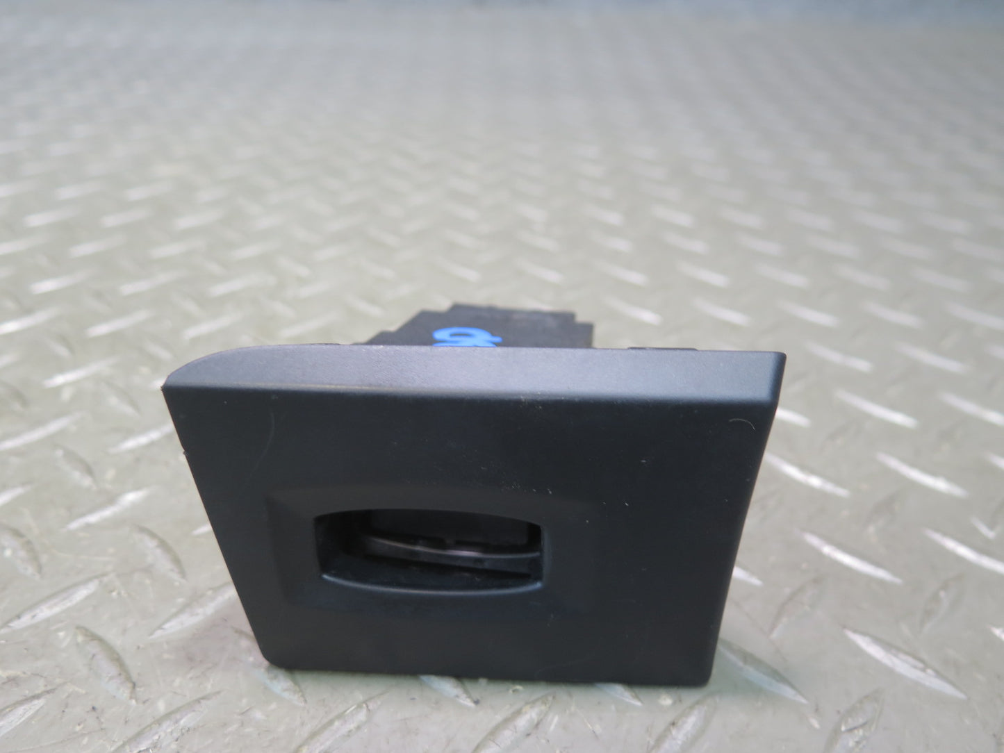 07-13 BMW E90 E92 E93 335i Ignition KEY FOB Reader Black OEM