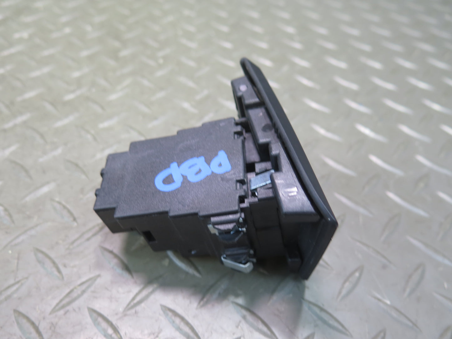 07-13 BMW E90 E92 E93 335i Ignition KEY FOB Reader Black OEM
