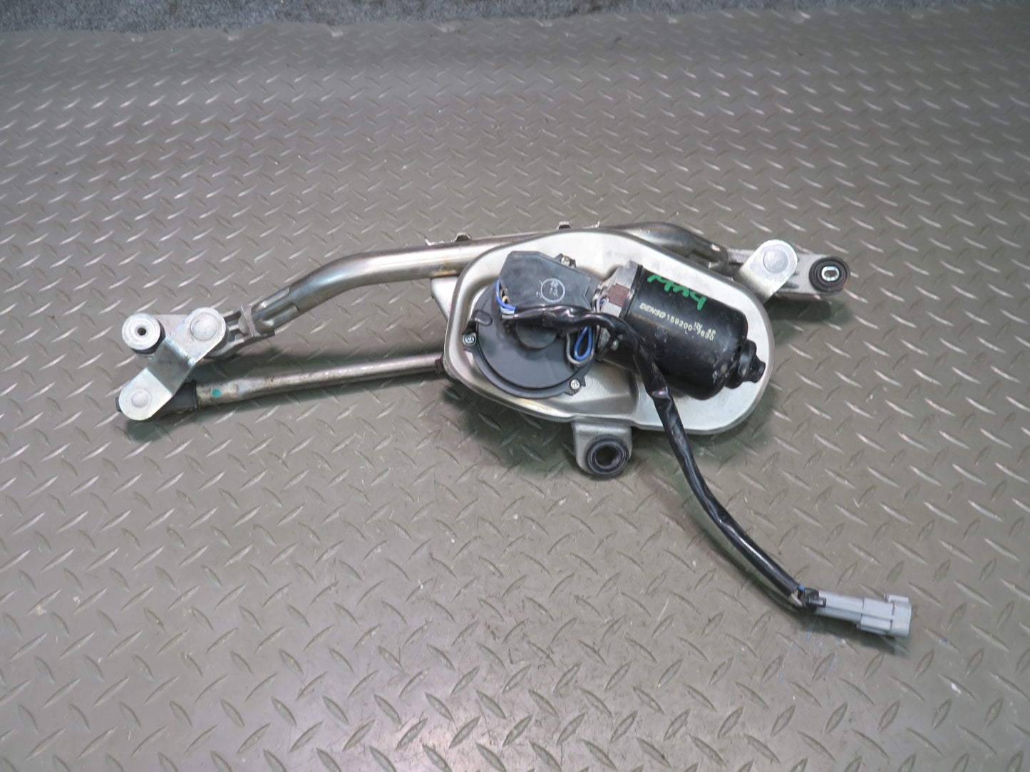 2008-2019 Maserati Granturismo M145 Front Wiper Transmission Linkage w Motor