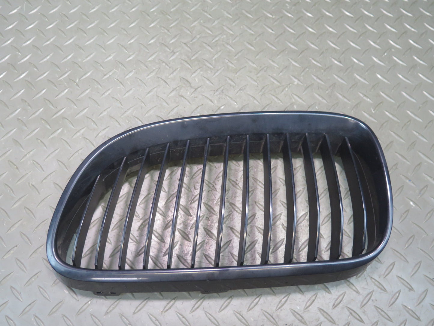 11-13 BMW E92 E93 Set of 2 Front Bumper Left & Right Kidney Grille OEM