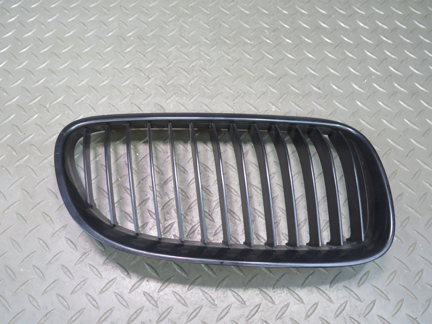 11-13 BMW E92 E93 Set of 2 Front Bumper Left & Right Kidney Grille OEM