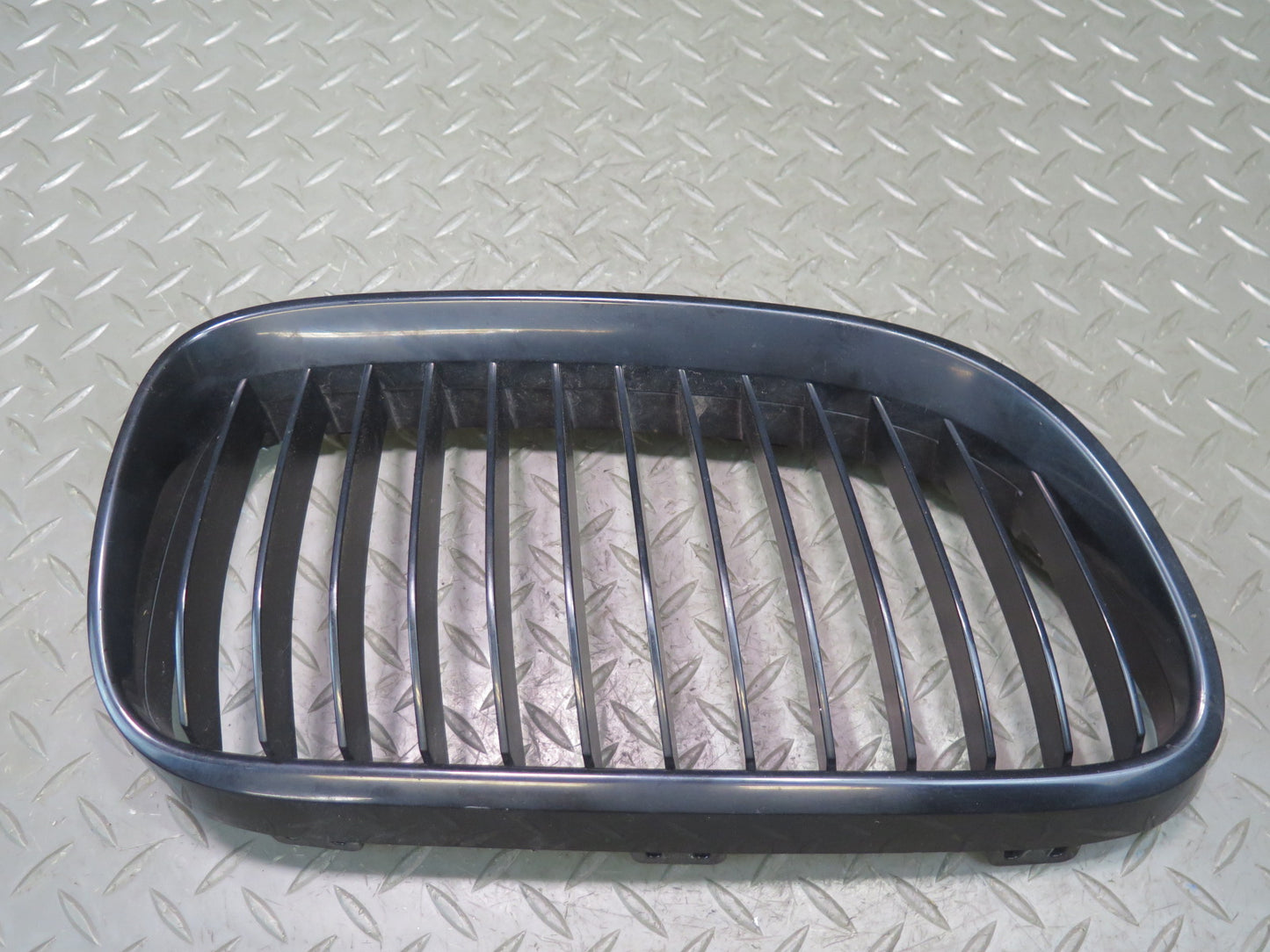 11-13 BMW E92 E93 Set of 2 Front Bumper Left & Right Kidney Grille OEM