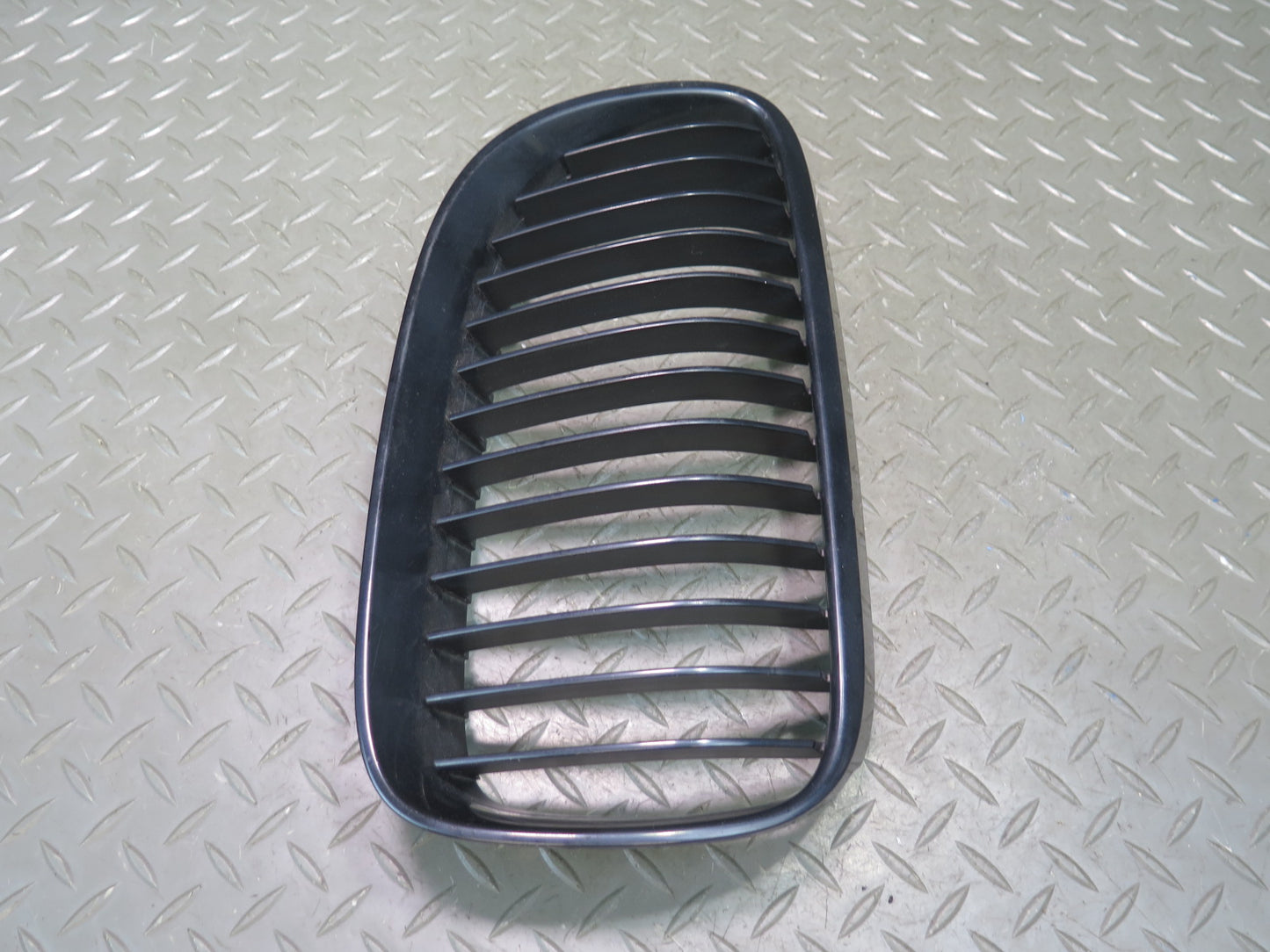 11-13 BMW E92 E93 Set of 2 Front Bumper Left & Right Kidney Grille OEM
