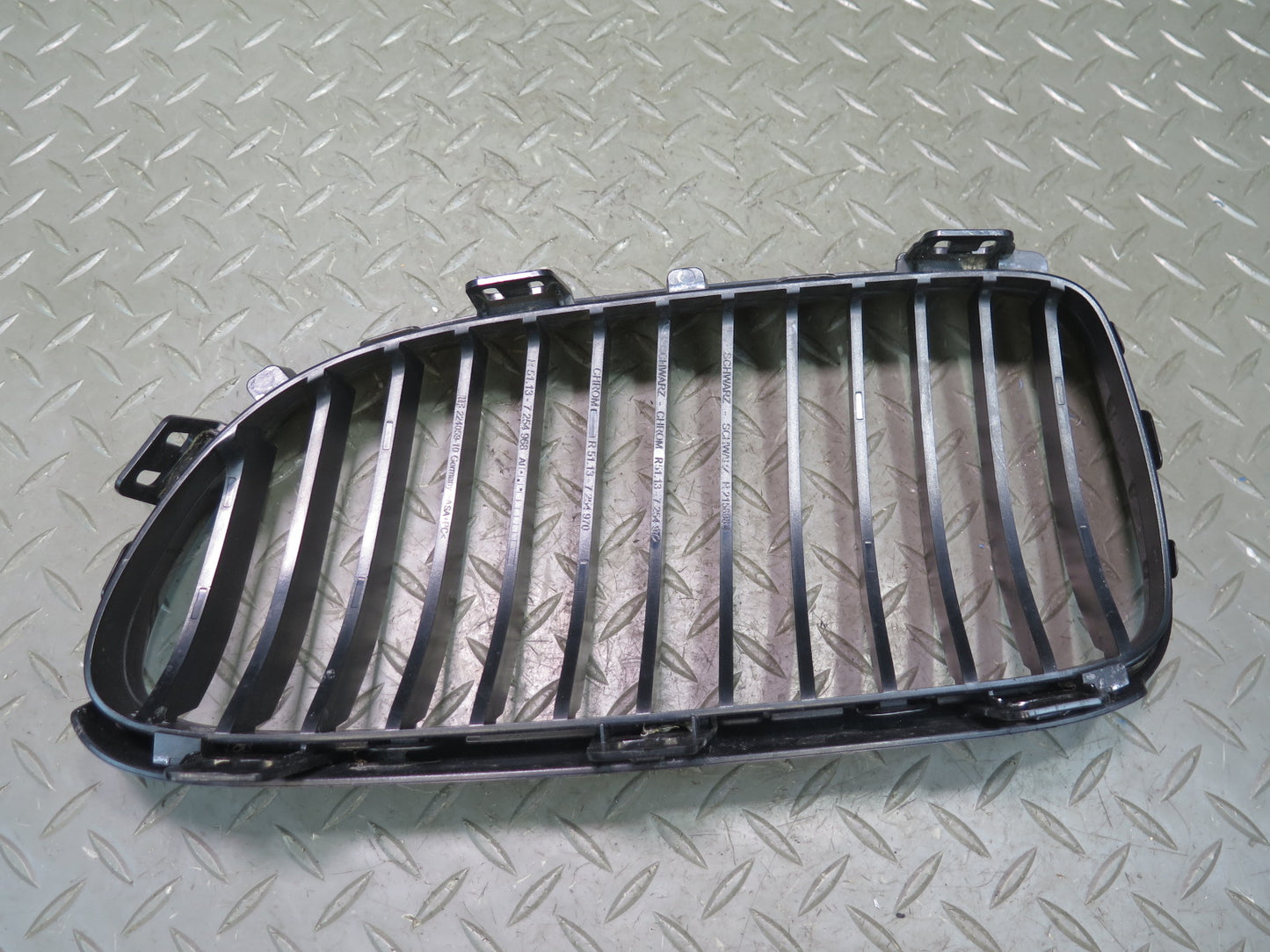 11-13 BMW E92 E93 Set of 2 Front Bumper Left & Right Kidney Grille OEM