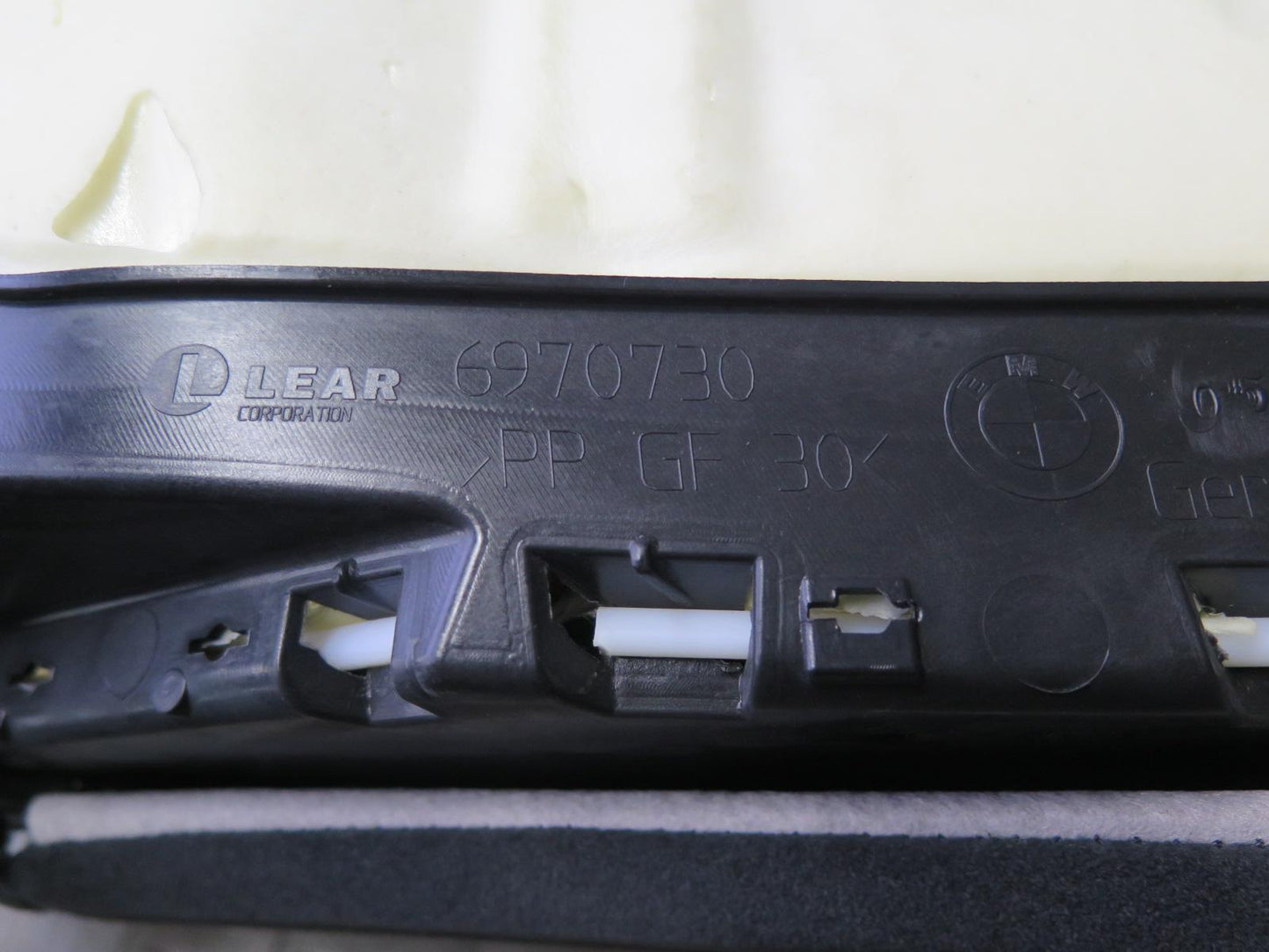 08-13 BMW E92 Coupe Rear Right Seat Lower Leather Cushion Black OEM
