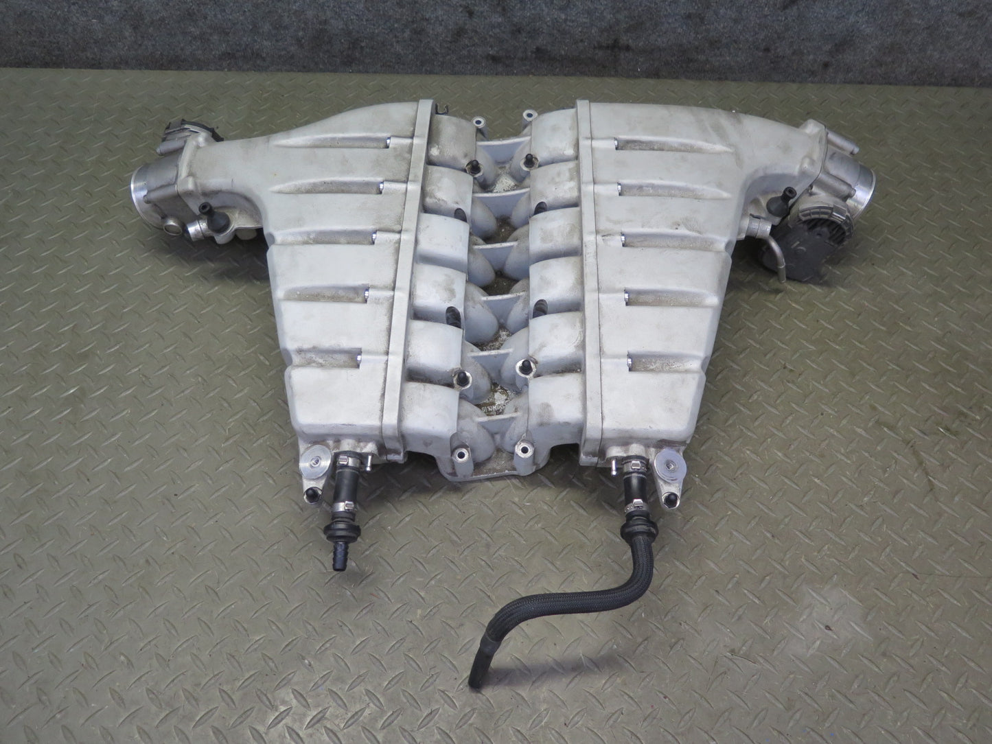 2006-2012 Bentley Flying Spur 6.0L Engine Motor Air Intake Manifold Assembly