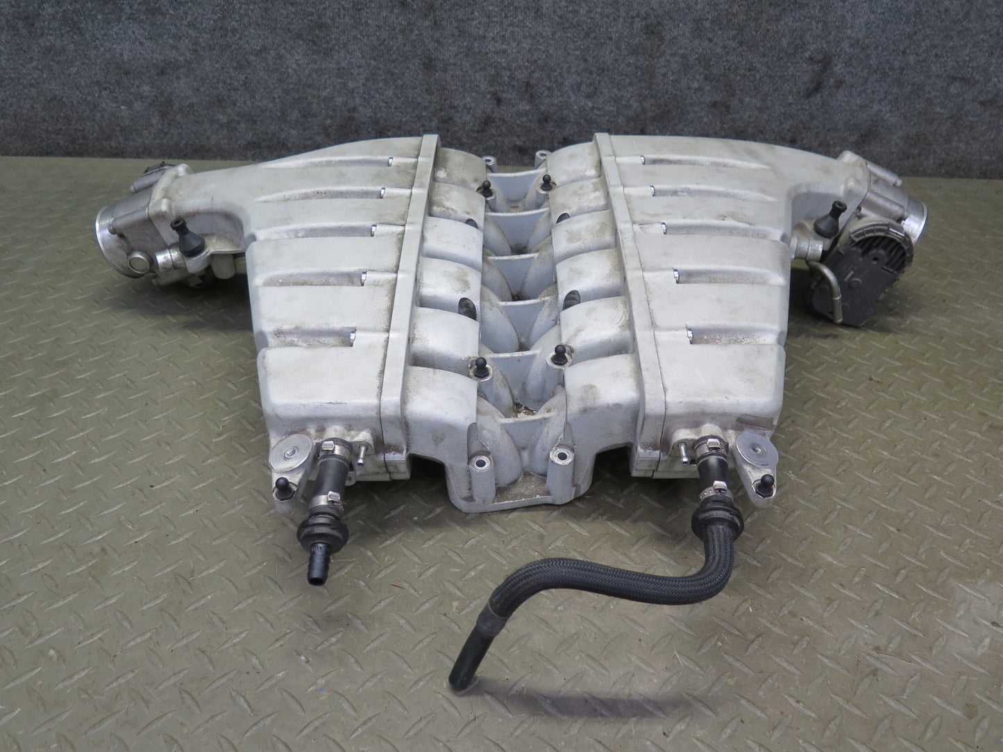 2006-2012 Bentley Flying Spur 6.0L Engine Motor Air Intake Manifold Assembly