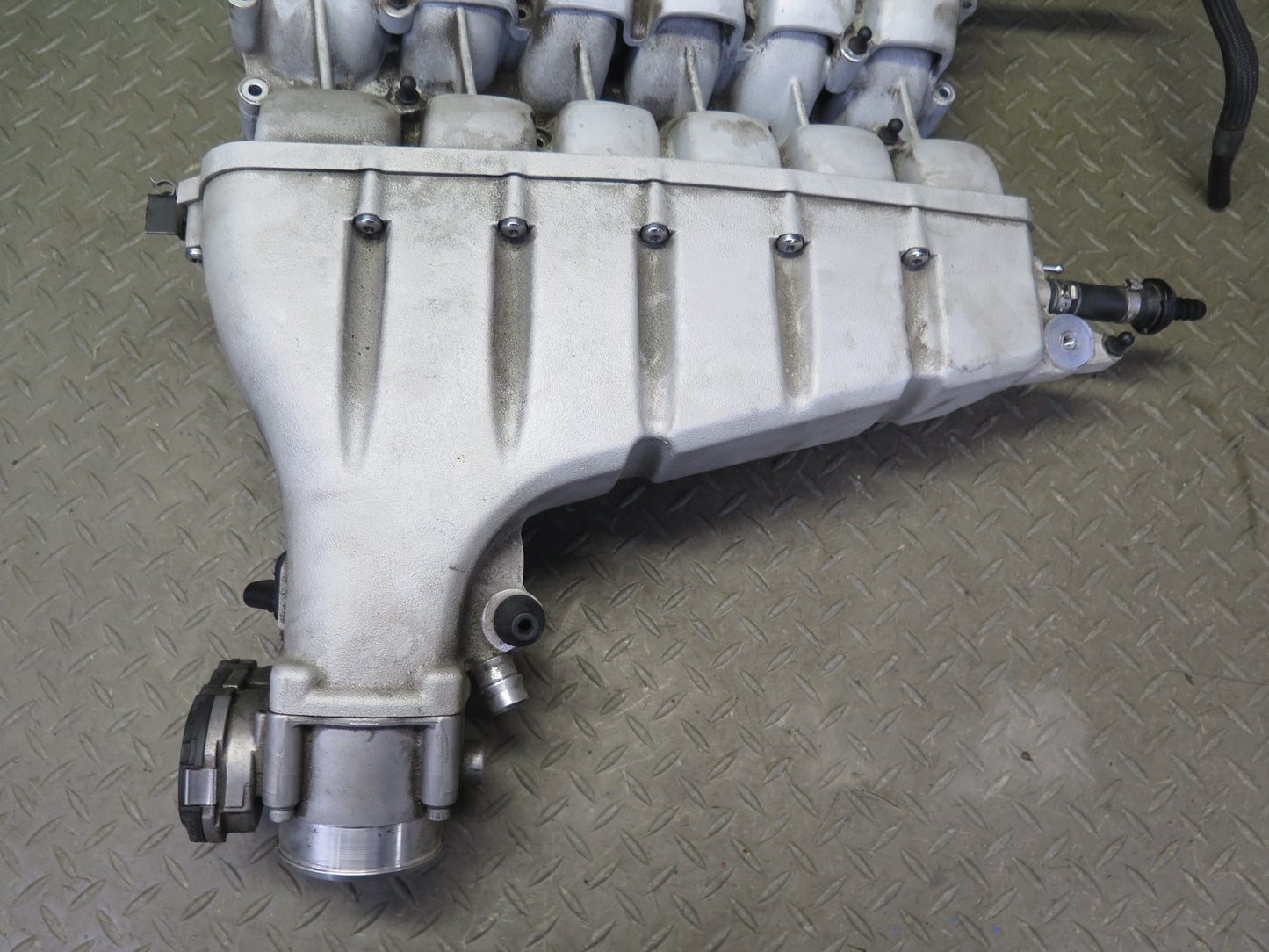 2006-2012 Bentley Flying Spur 6.0L Engine Motor Air Intake Manifold Assembly