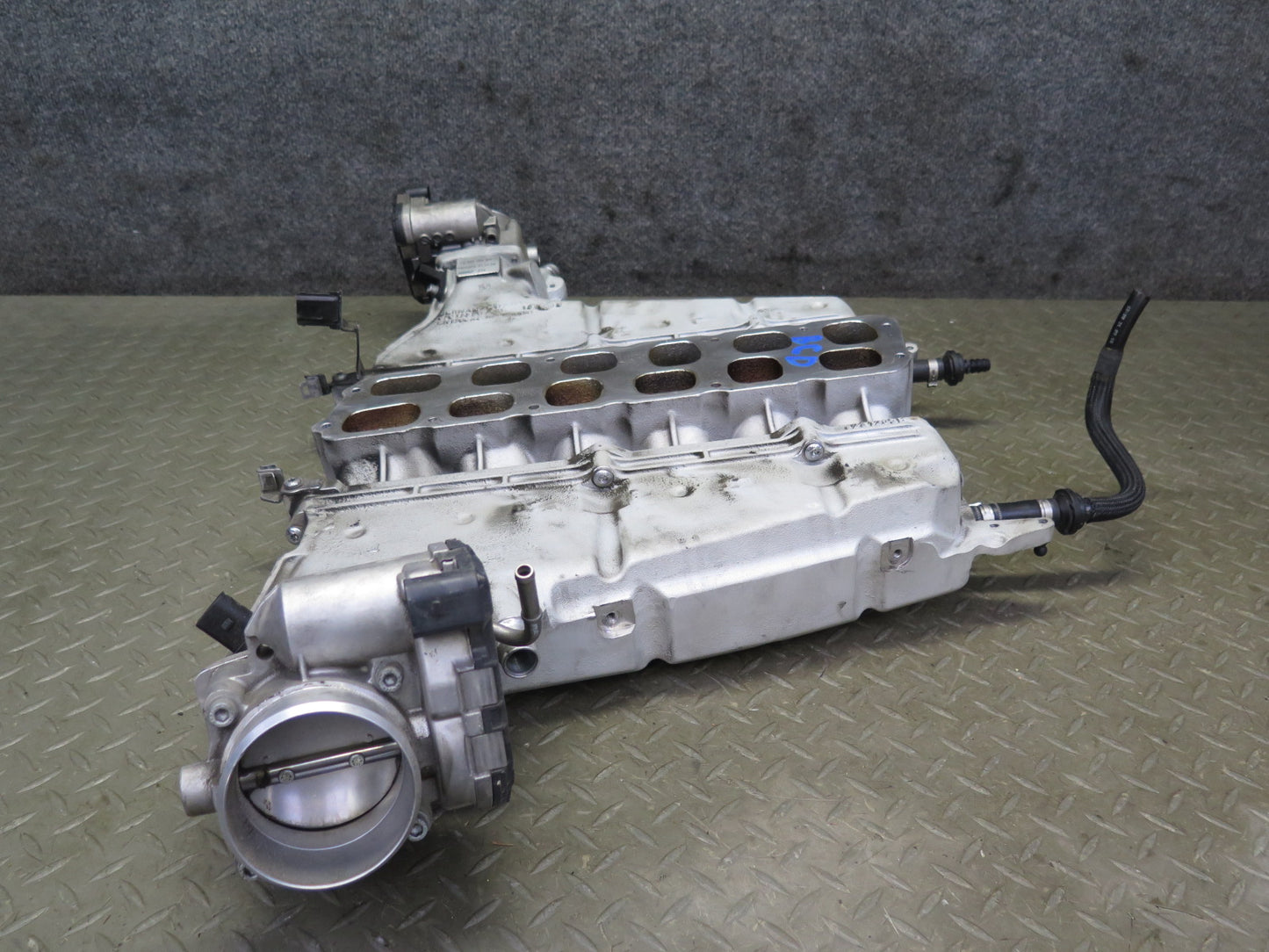 2006-2012 Bentley Flying Spur 6.0L Engine Motor Air Intake Manifold Assembly