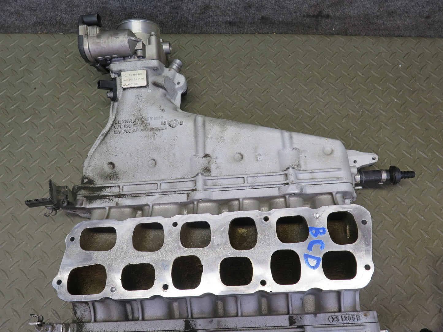 2006-2012 Bentley Flying Spur 6.0L Engine Motor Air Intake Manifold Assembly
