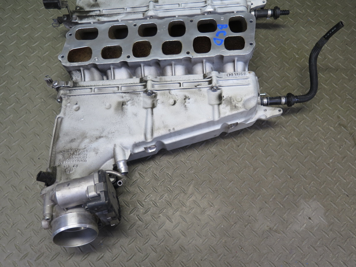 2006-2012 Bentley Flying Spur 6.0L Engine Motor Air Intake Manifold Assembly
