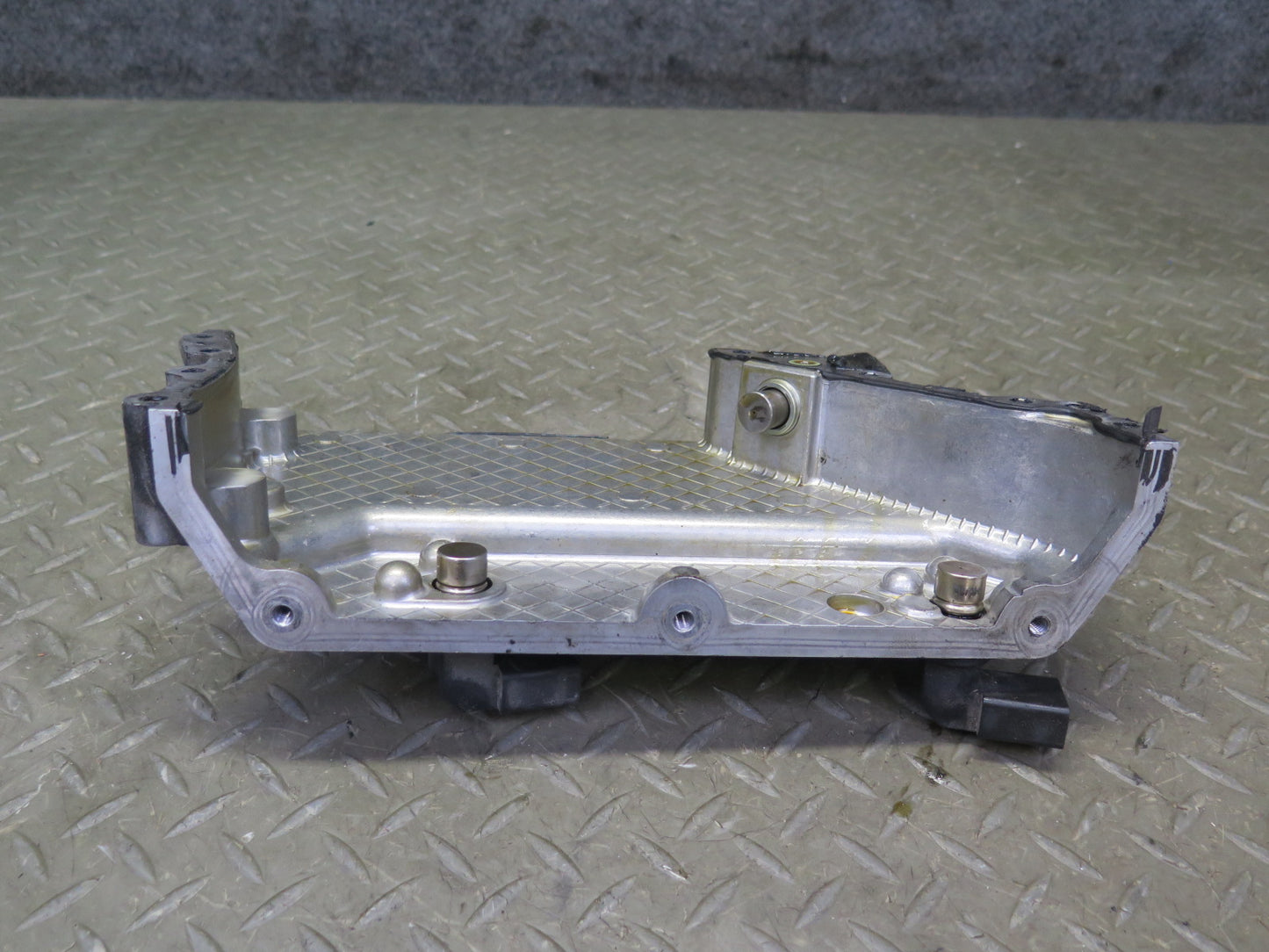 2006-2012 Bentley Flying Spur 6.0L Engine Right Timing Chain Cover