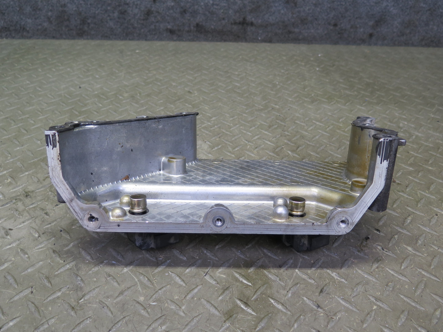 2006-2012 Bentley Flying Spur 6.0L Engine Left Timing Chain Cover