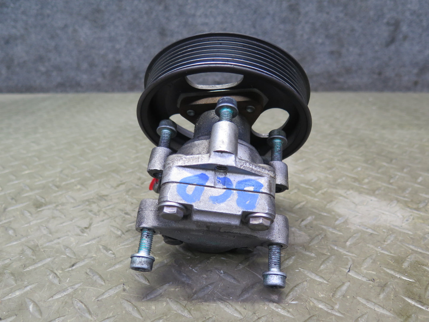 2006-2012 Bentley Flying Spur 6.0L Engine Power Steering Pump W/ Pulley