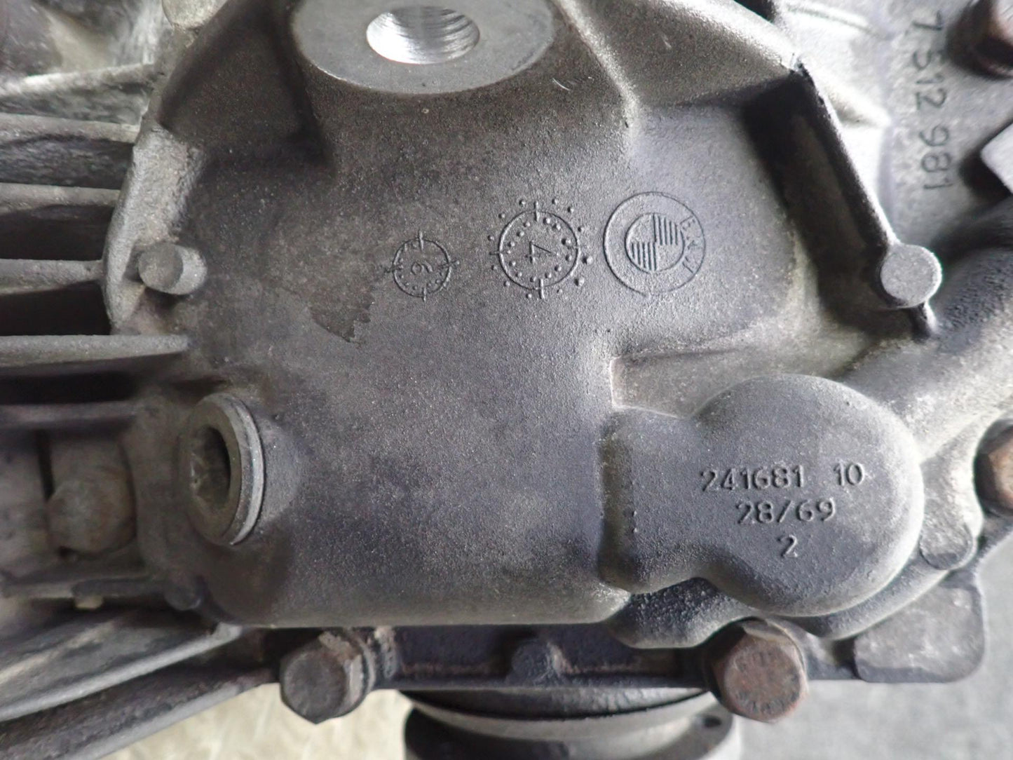 03-07 BMW E86 E85 Z4 2.5i 3.0si AT Rear Differential Carrier 3.64 Ratio 110K OEM
