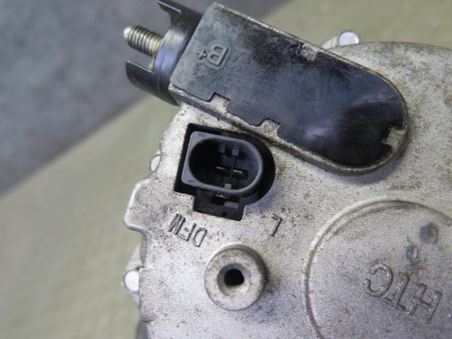 2006-2012 Bentley Flying Spur 6.0L Engine Motor Generator Alternator 190 AMP