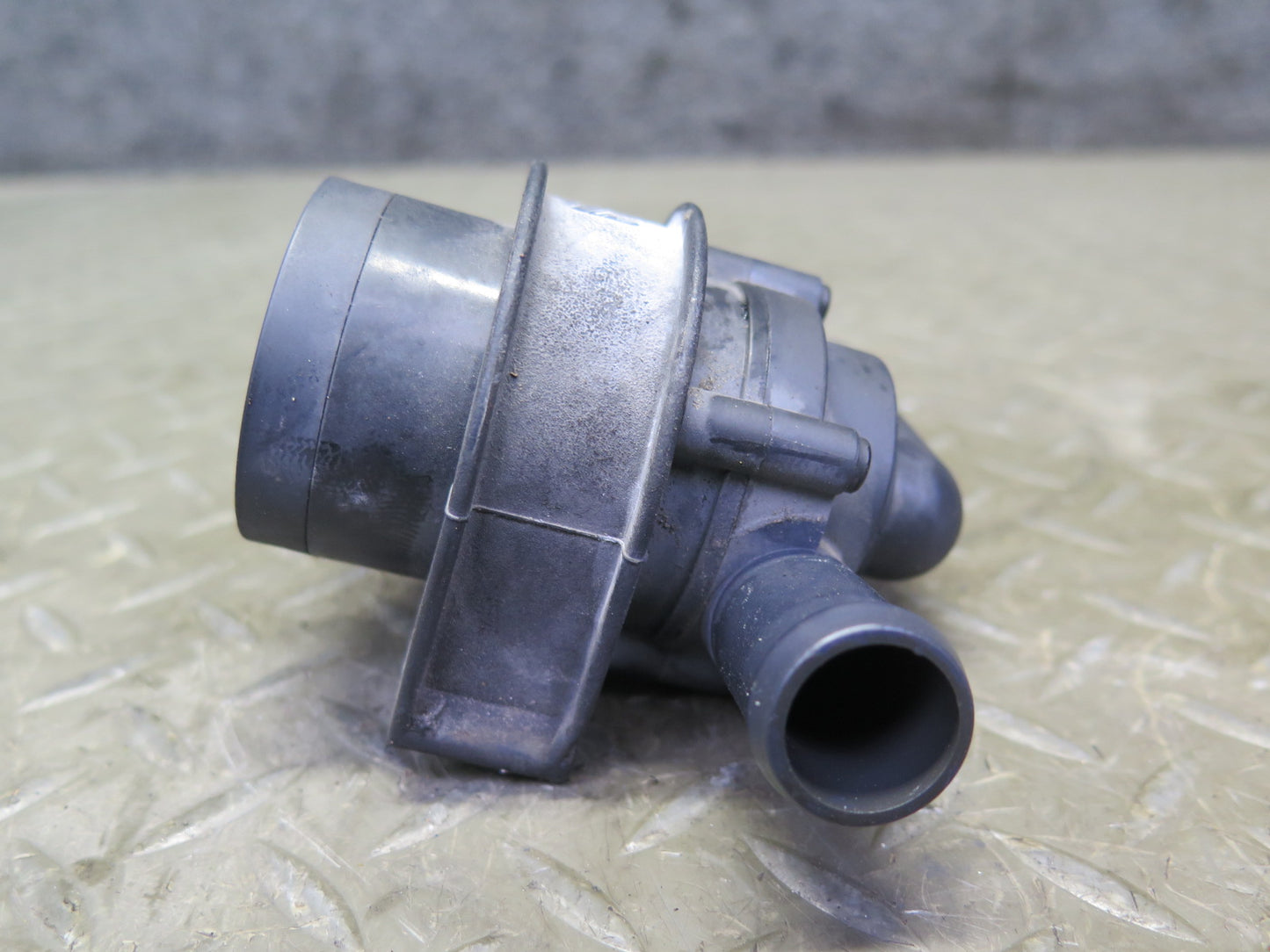 2006-2012 Bentley Flying Spur 6.0L Engine  Auxiliary Water Coolant Pump Set