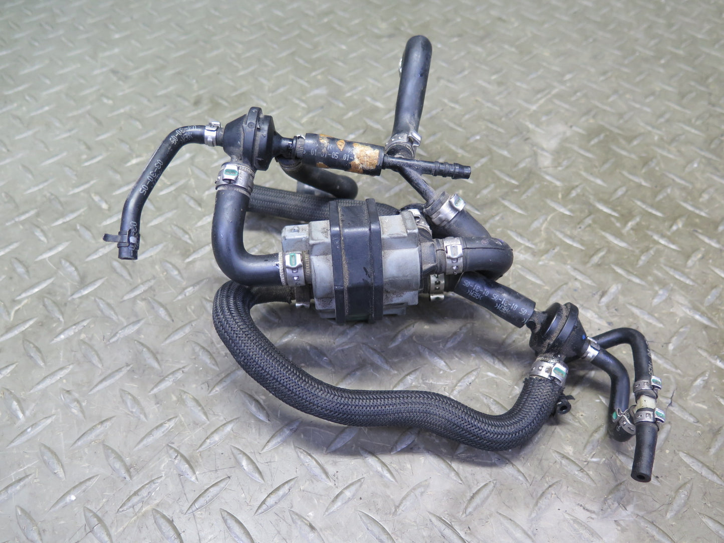 2006-2012 Bentley Flying Spur 6.0L Engine Turbo Boost Solenoid Vacuum Valve