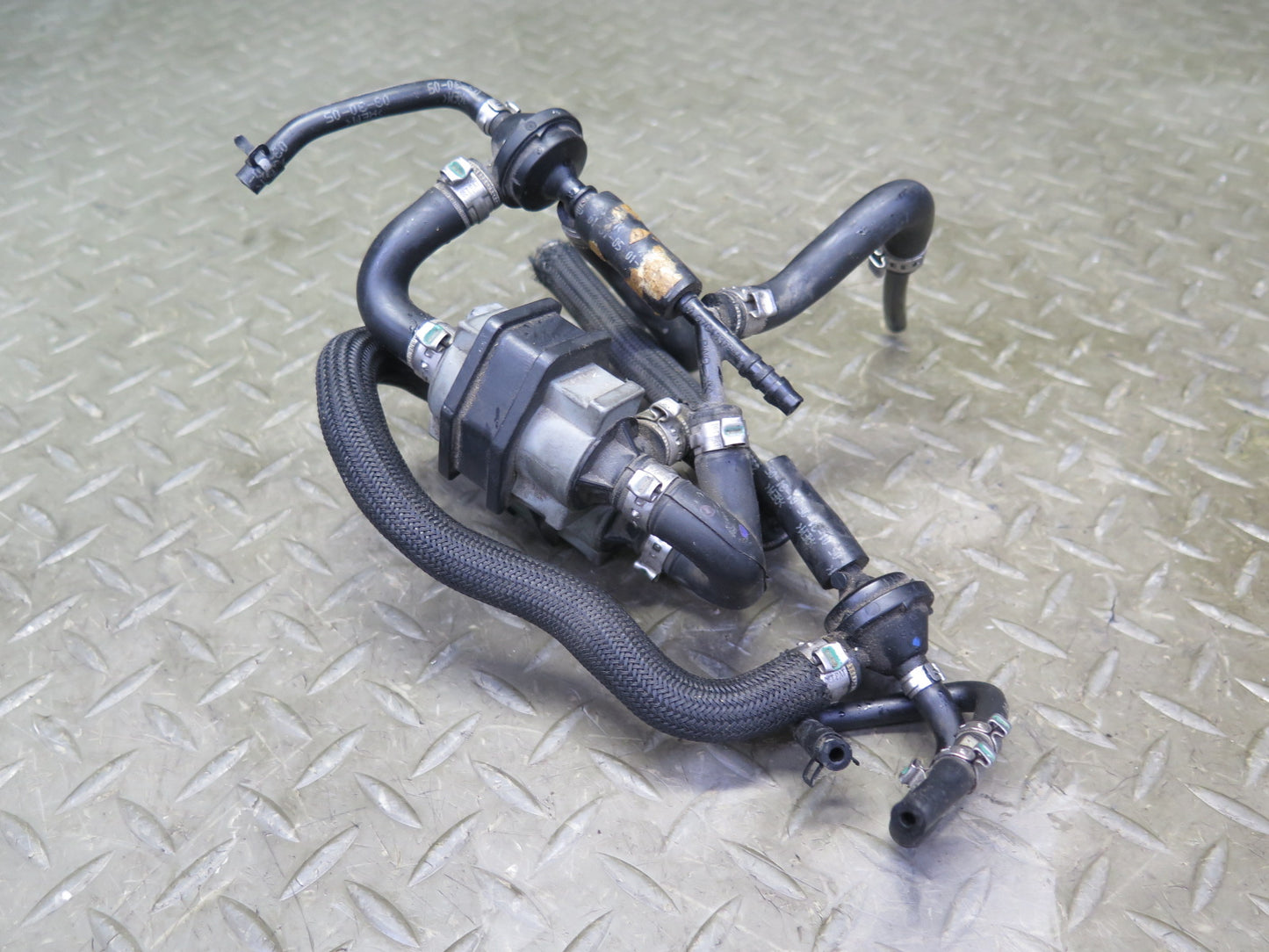 2006-2012 Bentley Flying Spur 6.0L Engine Turbo Boost Solenoid Vacuum Valve