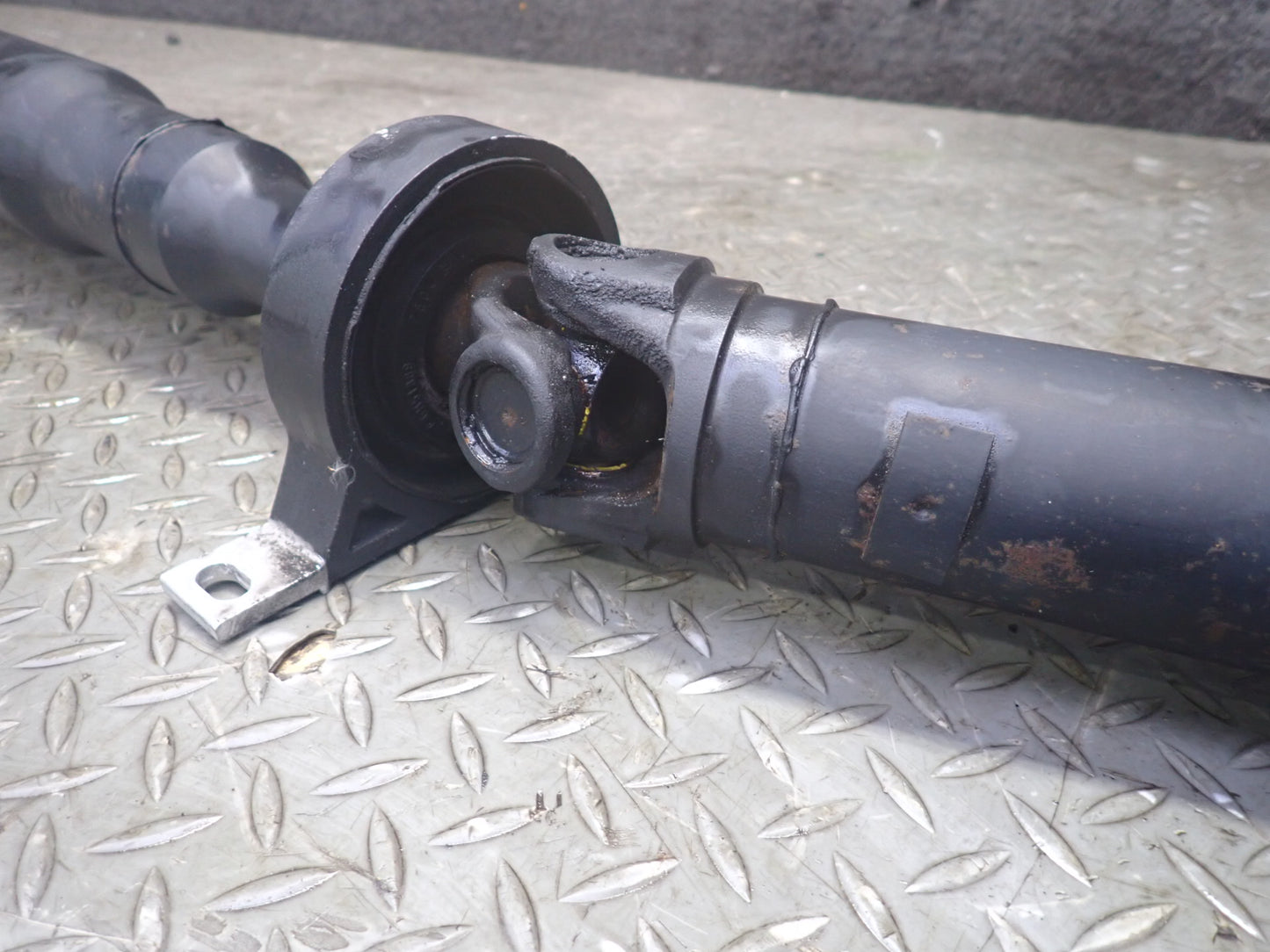 06-07 BMW E85 Z4 A/T N52 Rear Driveshaft Drive Shaft 109K Miles OEM