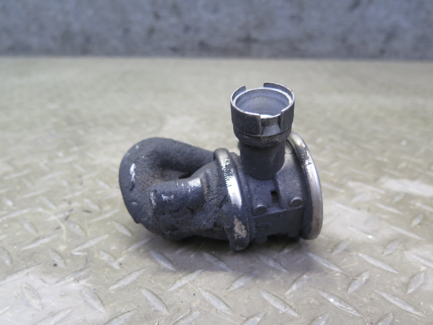 06-12 Bentley Flying Spur 6.0L Engine Right & Left Air Pump Check EGR Valve Set